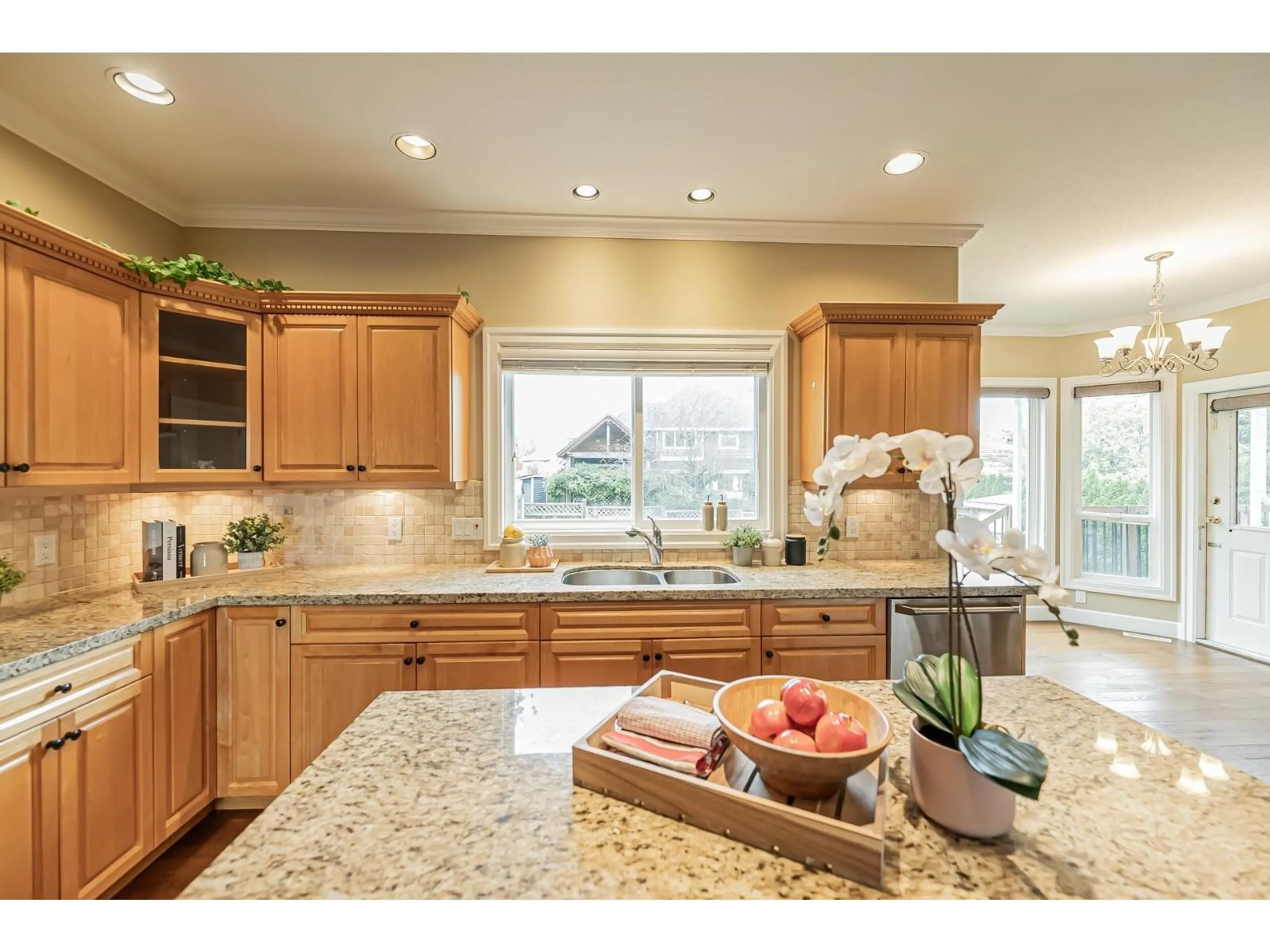 Open concept kitchen, ceramic/tile floor for 16625 85B, Surrey British Columbia V4N5A7