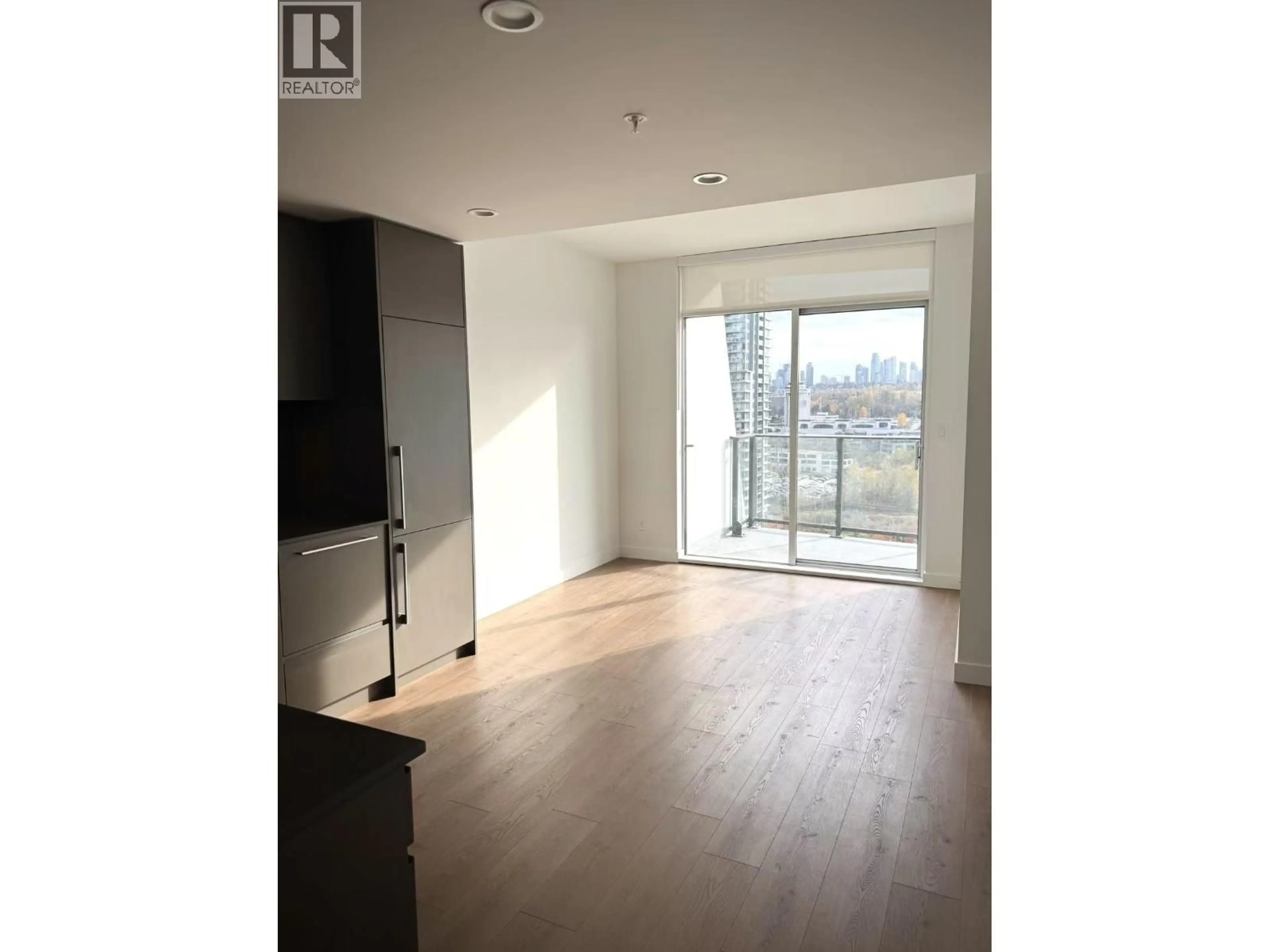 A pic of a room for 1301 - 2181 MADISON AVENUE, Burnaby British Columbia V5C0N4