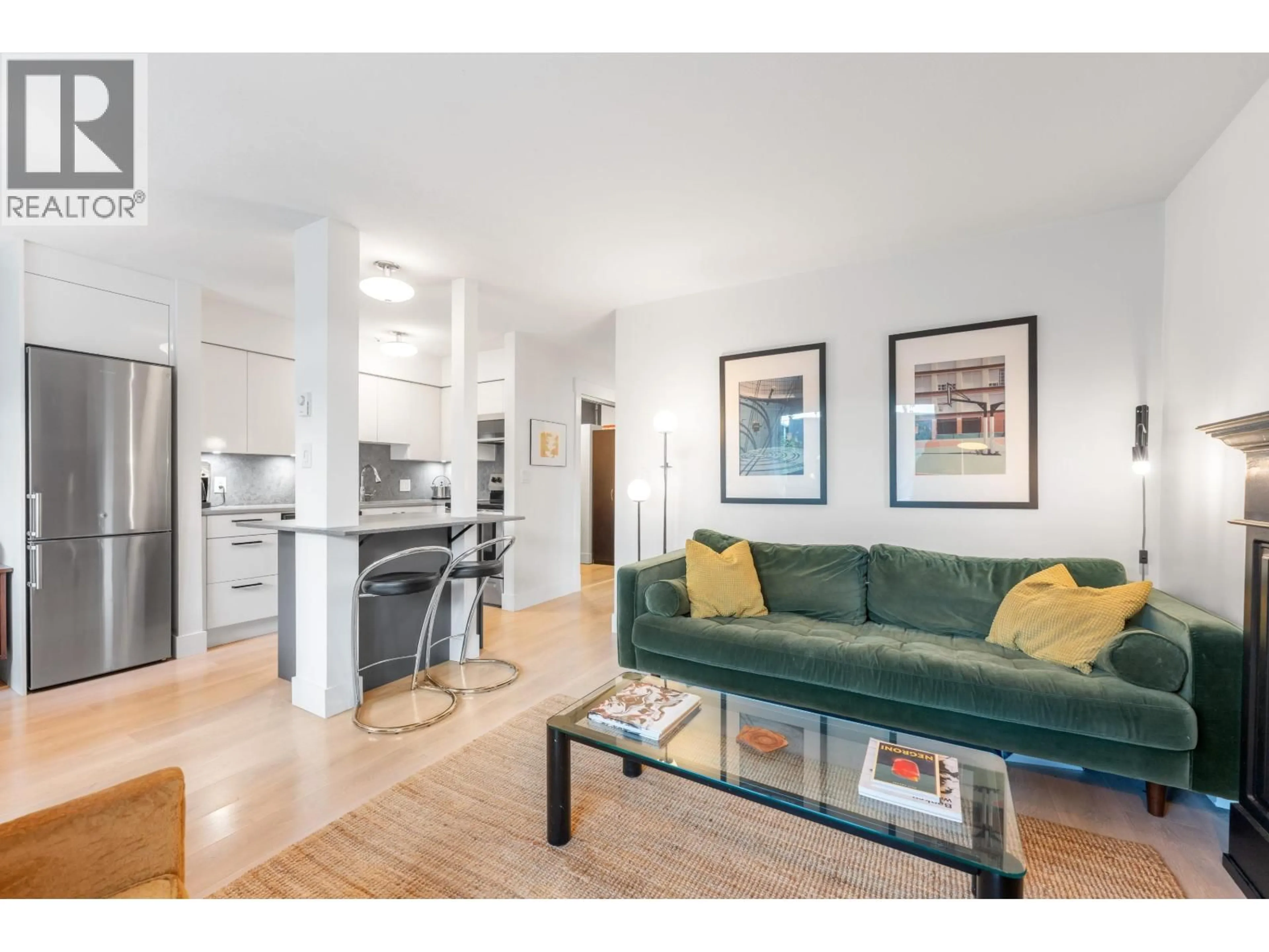 Living room with furniture, unknown for 105 - 2133 DUNDAS STREET, Vancouver British Columbia V5L1J7
