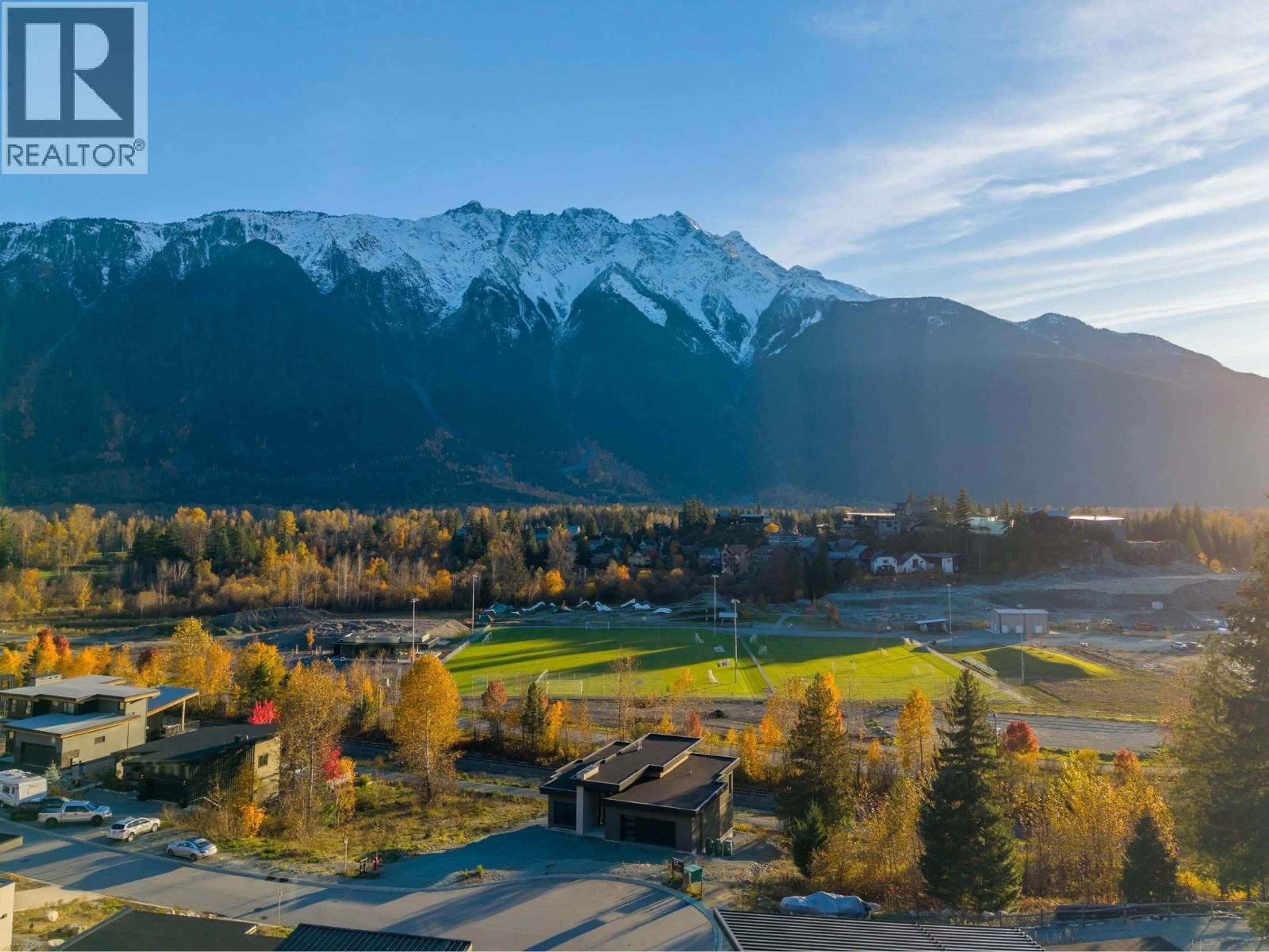 A pic from outside/outdoor area/front of a property/back of a property/a pic from drone, mountain view for 7653 SEVEN O'CLOCK DRIVE, Pemberton British Columbia V0N2L3