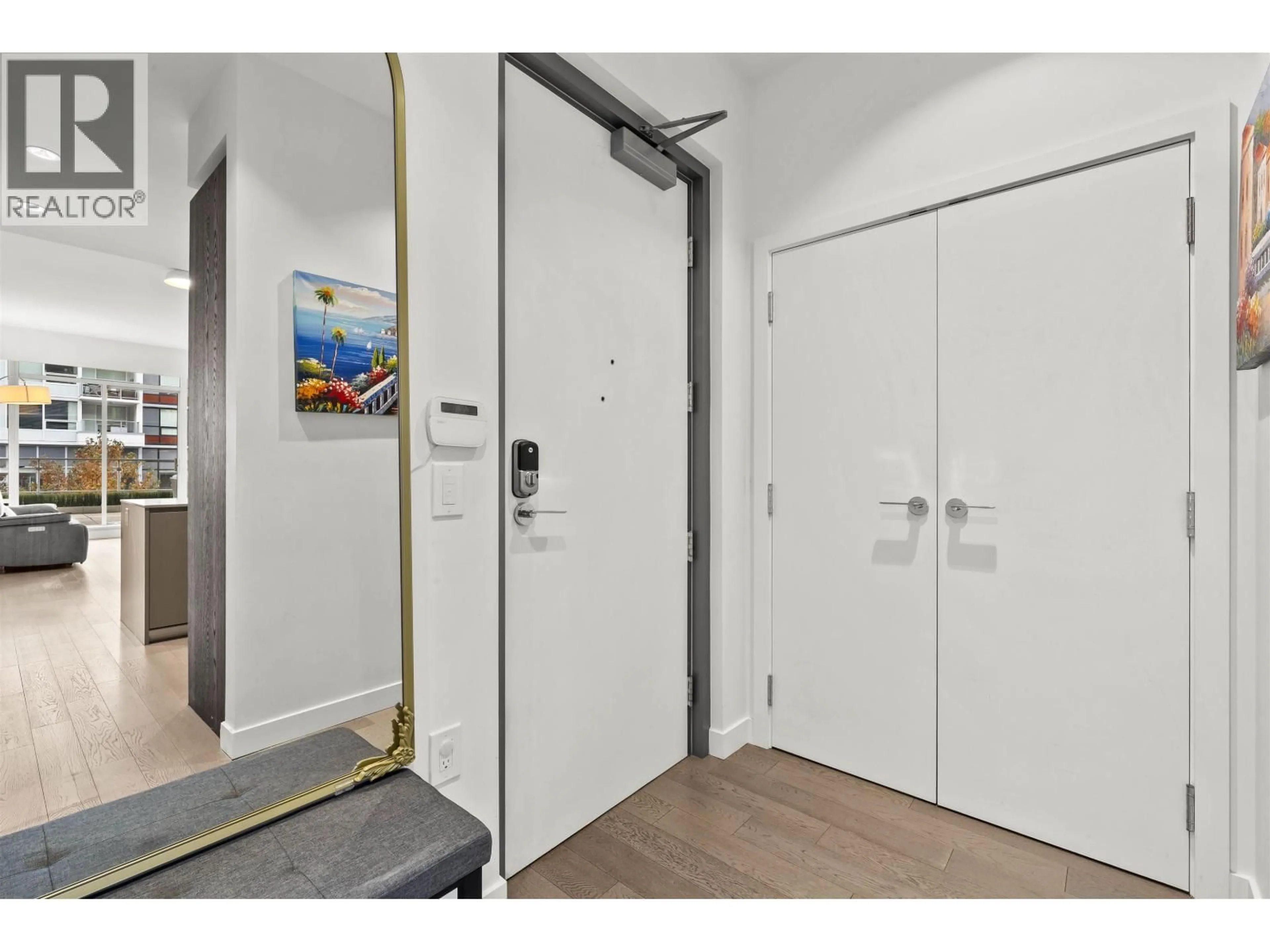 Indoor entryway for 203 - 6699 RIVER ROAD, Richmond British Columbia V7C0E6