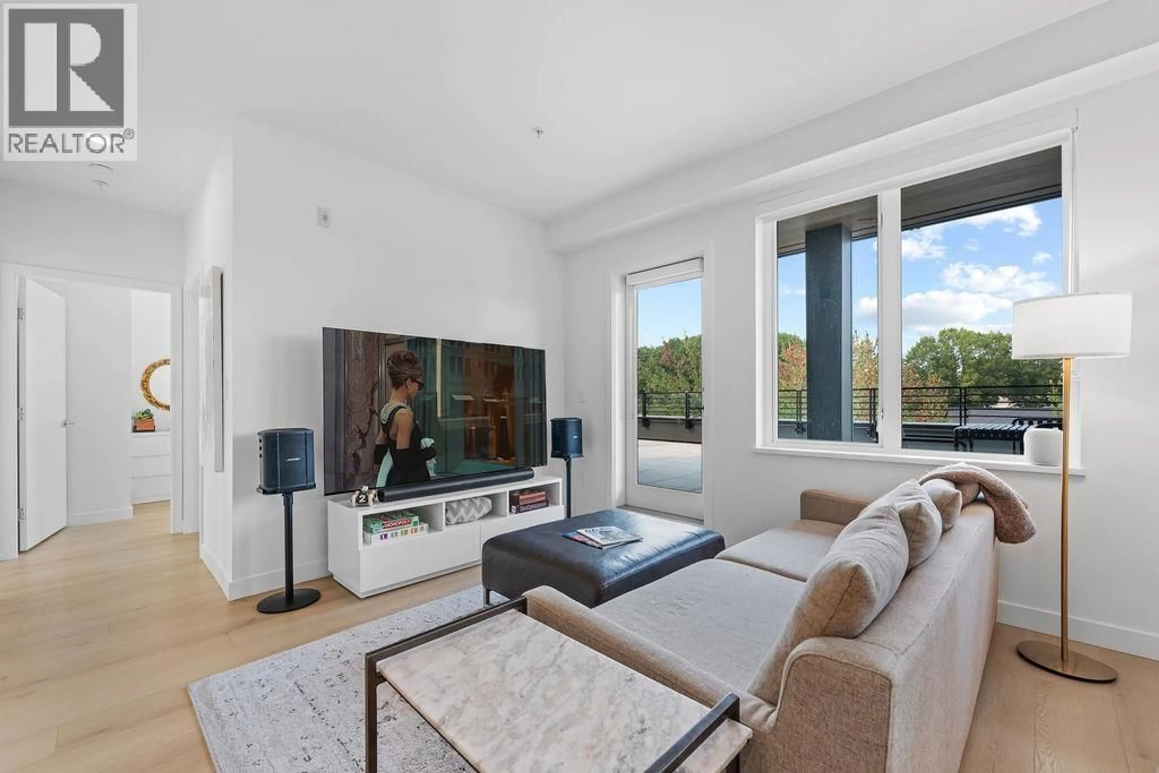 Living room with furniture, unknown for 504 - 2450 GARDEN DRIVE, Vancouver British Columbia V5N0K1