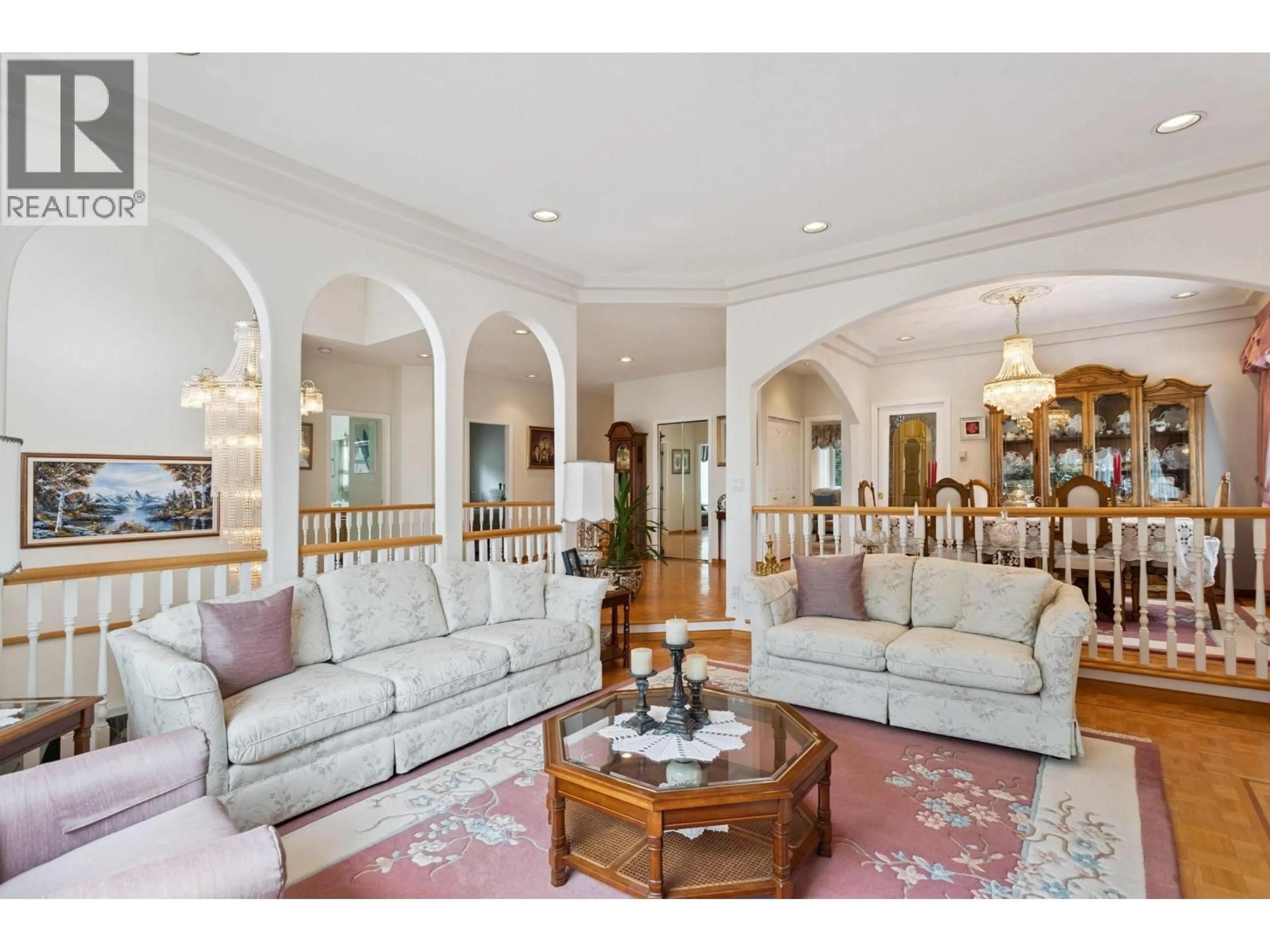 Living room with furniture, unknown for 5889 NEVILLE STREET, Burnaby British Columbia V5J2J3