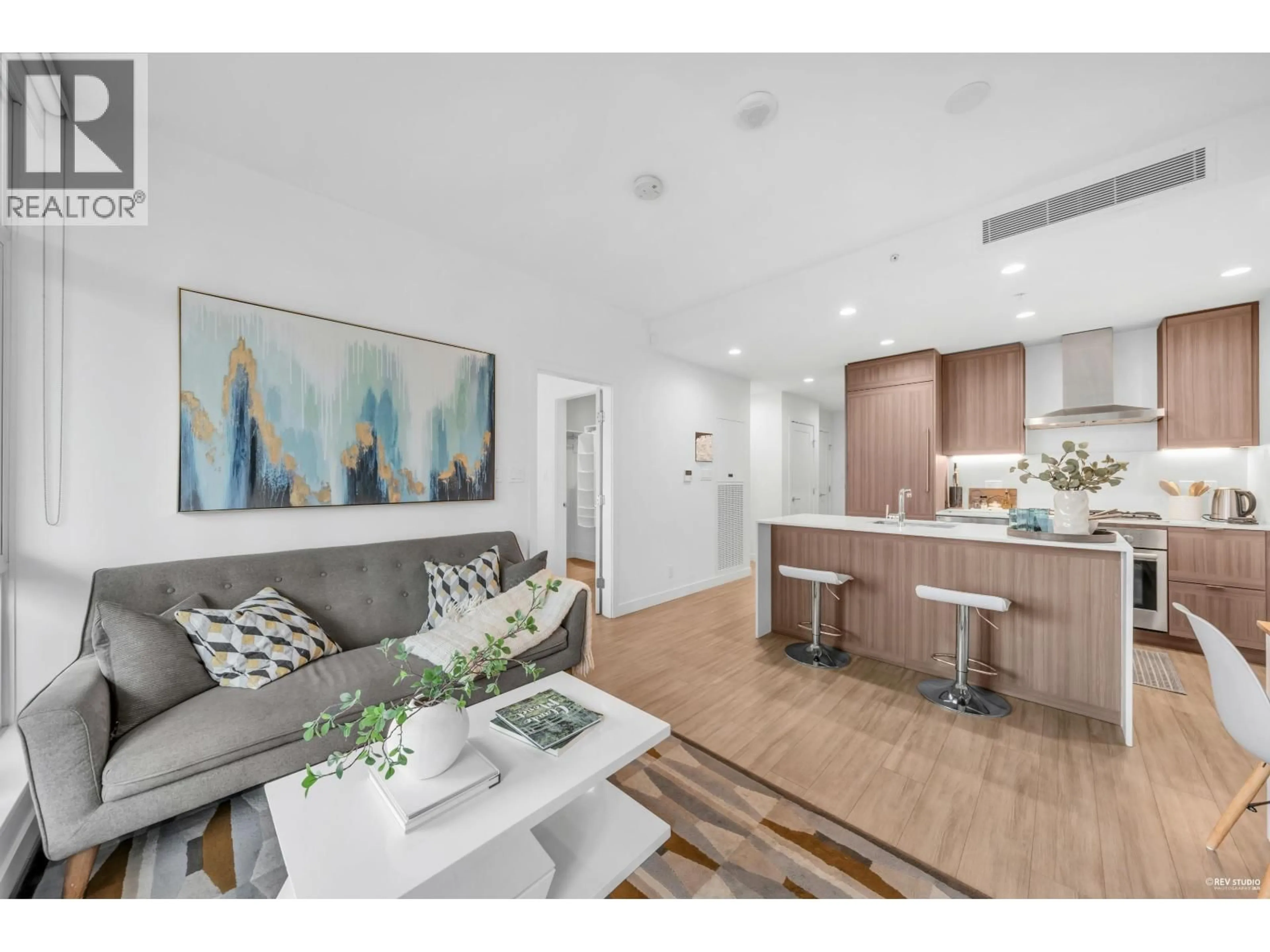 Unknown for 505 - 2311 BETA AVENUE, Burnaby British Columbia V5C0M1