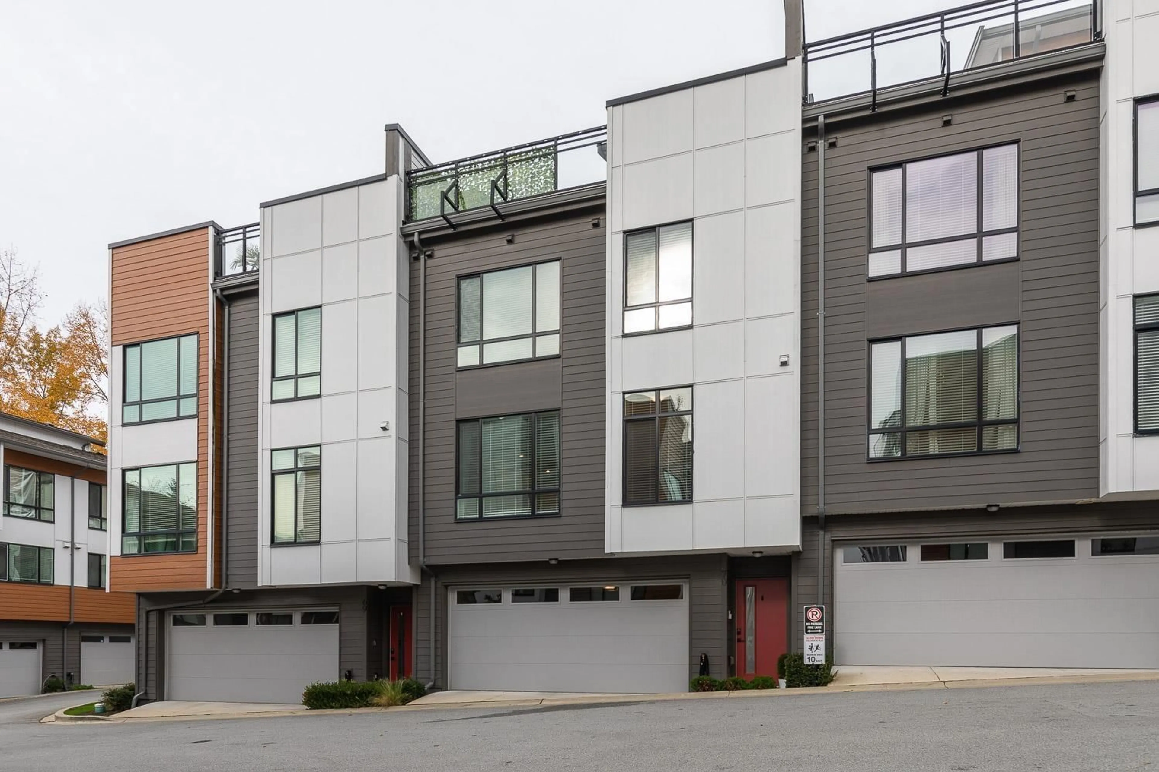 Home with vinyl exterior material, street for 70 - 16433 19, Surrey British Columbia V3Z0Z1