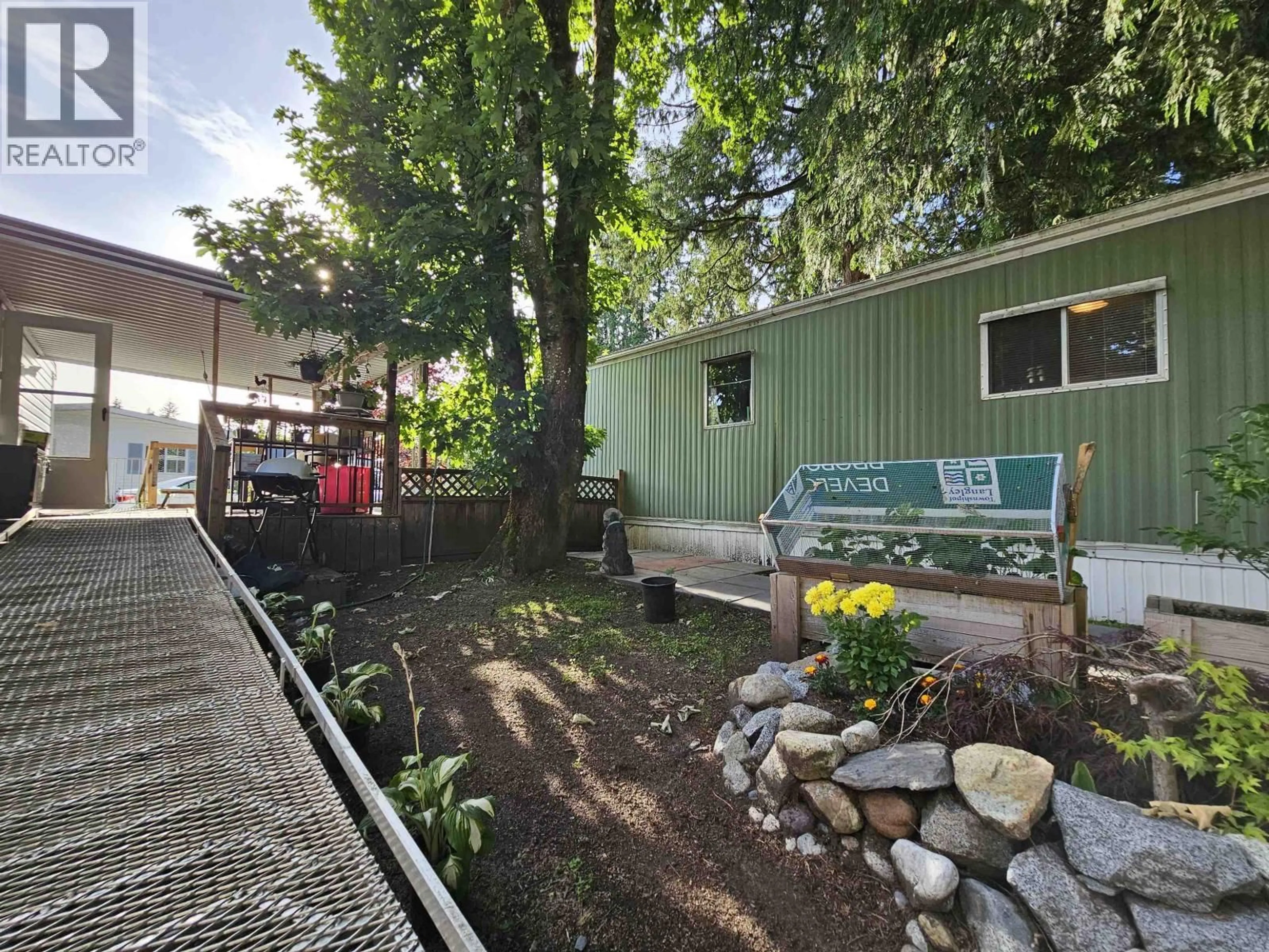 Patio, street for 3 - 21091 LOUGHEED HIGHWAY, Maple Ridge British Columbia V2X2R2