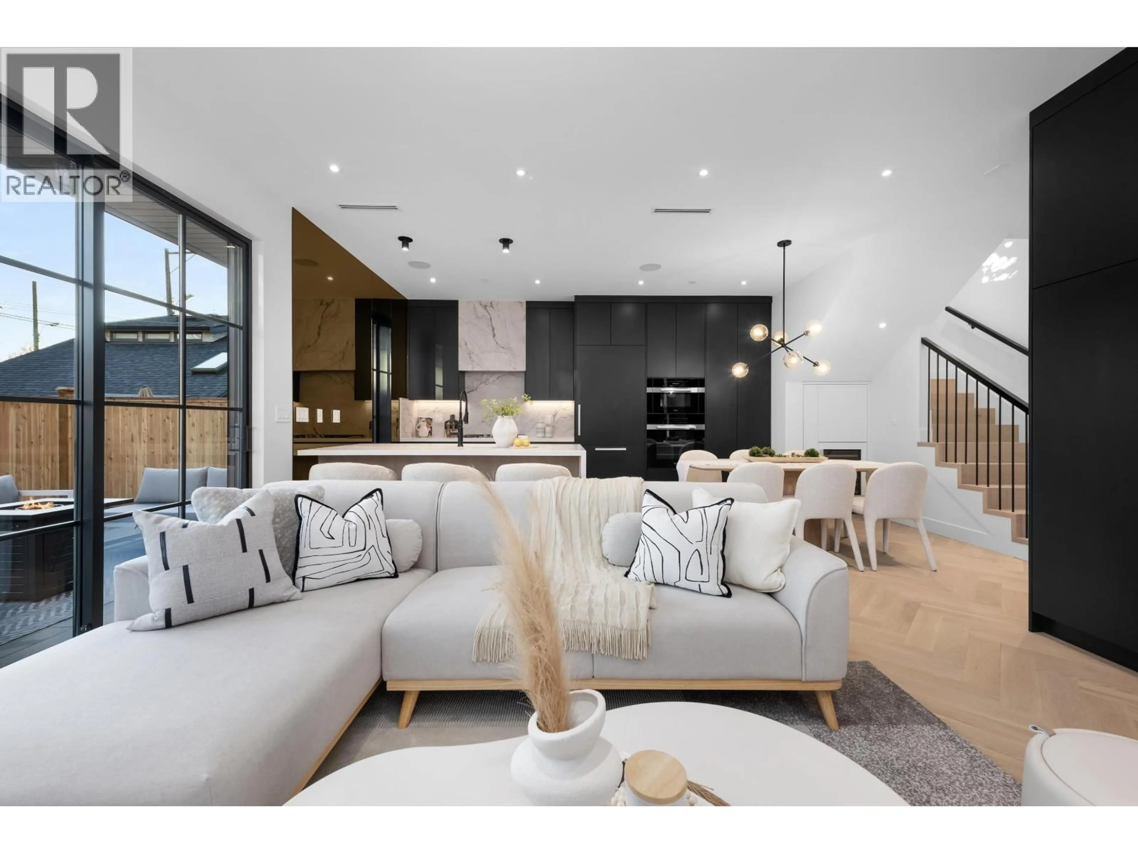 Open concept kitchen, unknown for 2 - 240 37TH AVENUE, Vancouver British Columbia V5W1E6