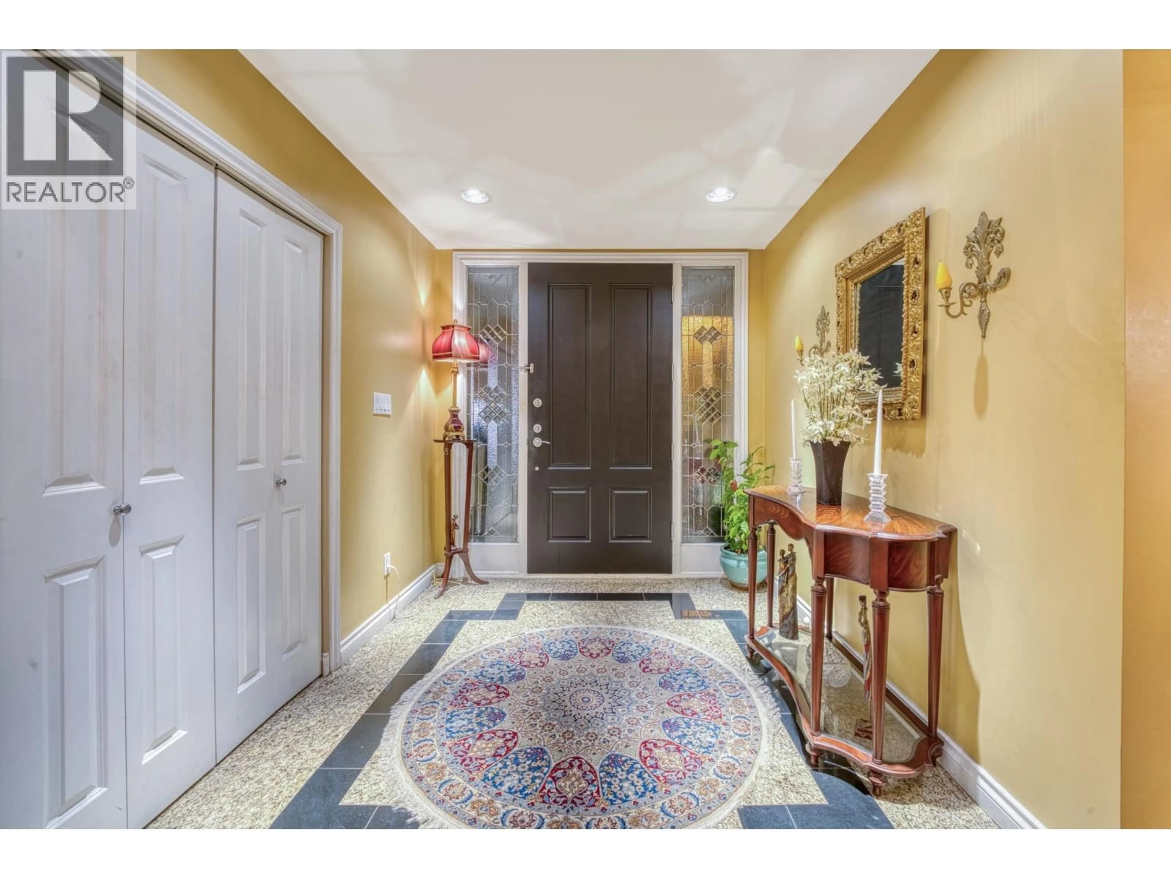 Indoor entryway for 1428 37TH AVENUE, Vancouver British Columbia V6M1M3