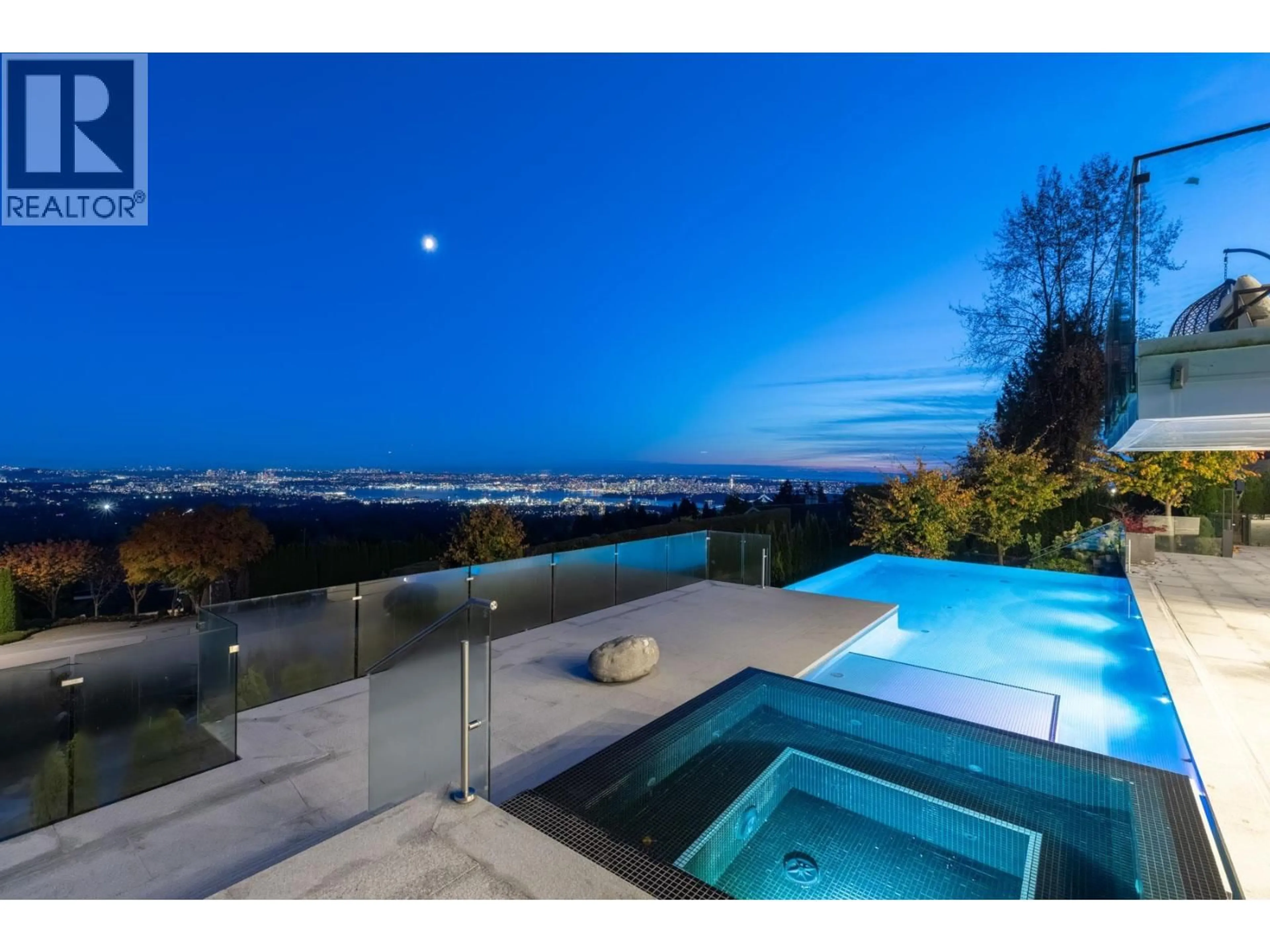 Pool for 1027 MILLSTREAM ROAD, West Vancouver British Columbia V7S2C6