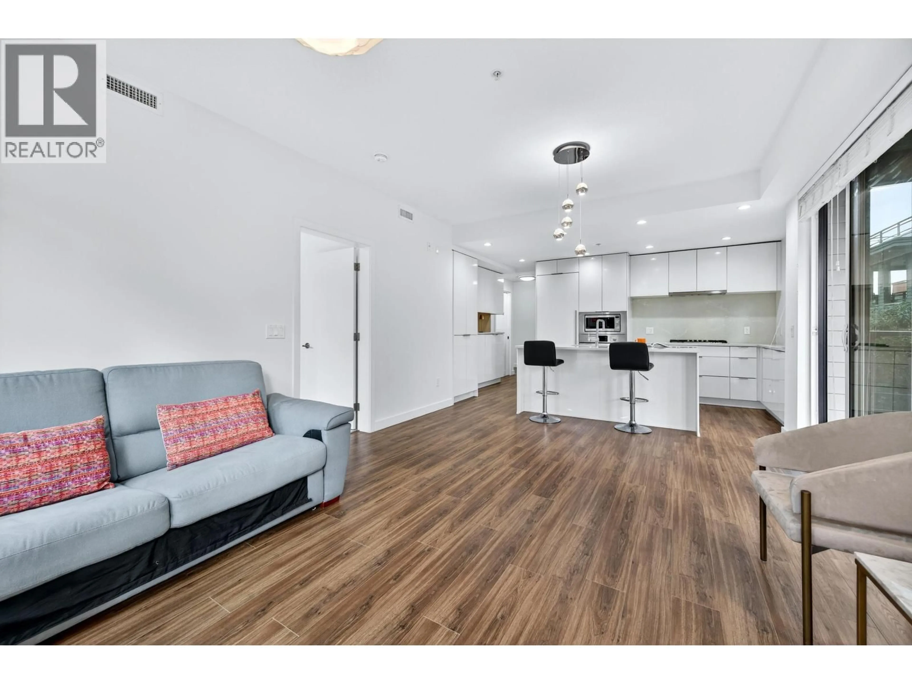 Unknown for 205 - 7928 YUKON STREET, Vancouver British Columbia V5X2Y7