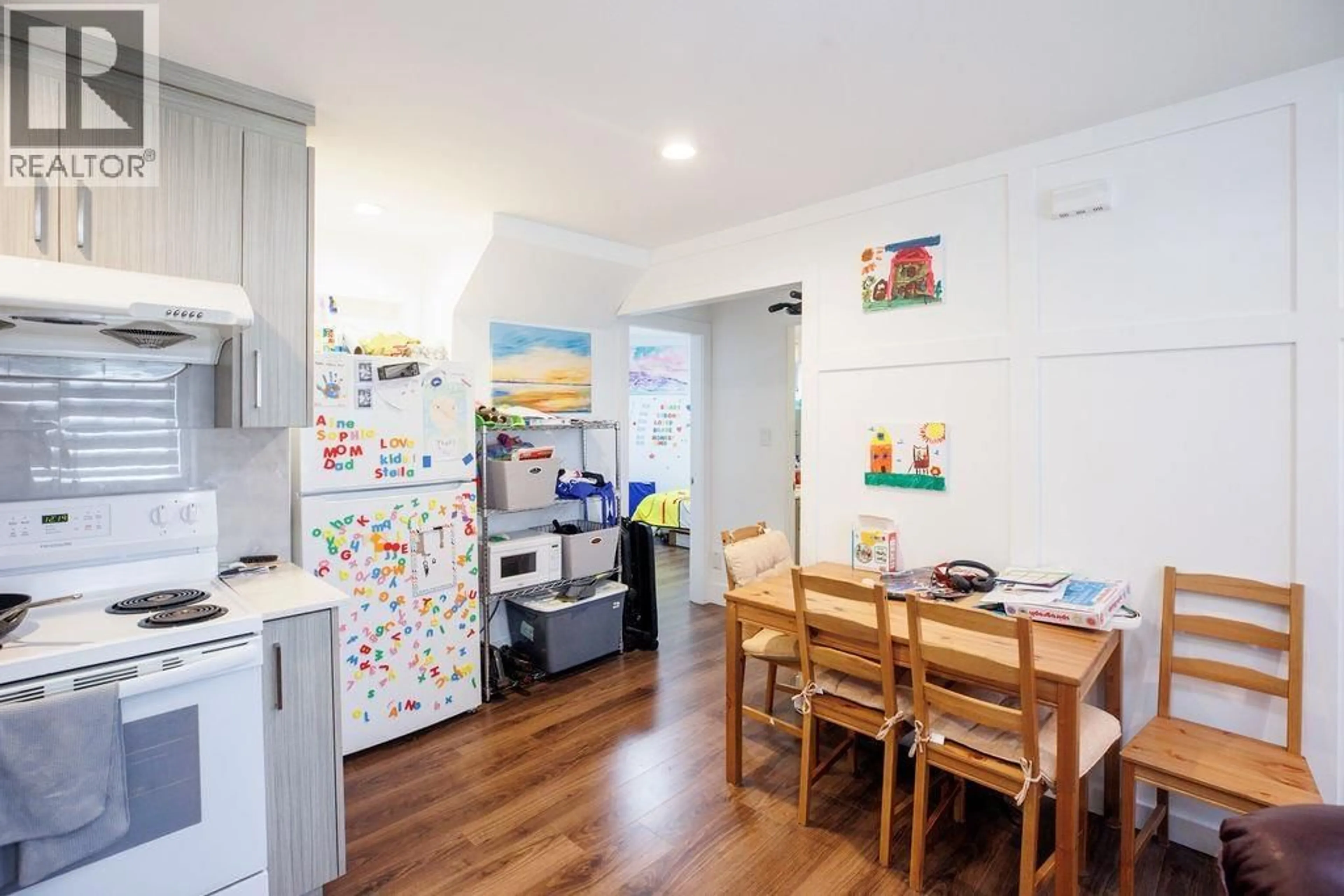 Standard kitchen, wood/laminate floor for 6033 WOODSWORTH STREET, Burnaby British Columbia V5G1S9