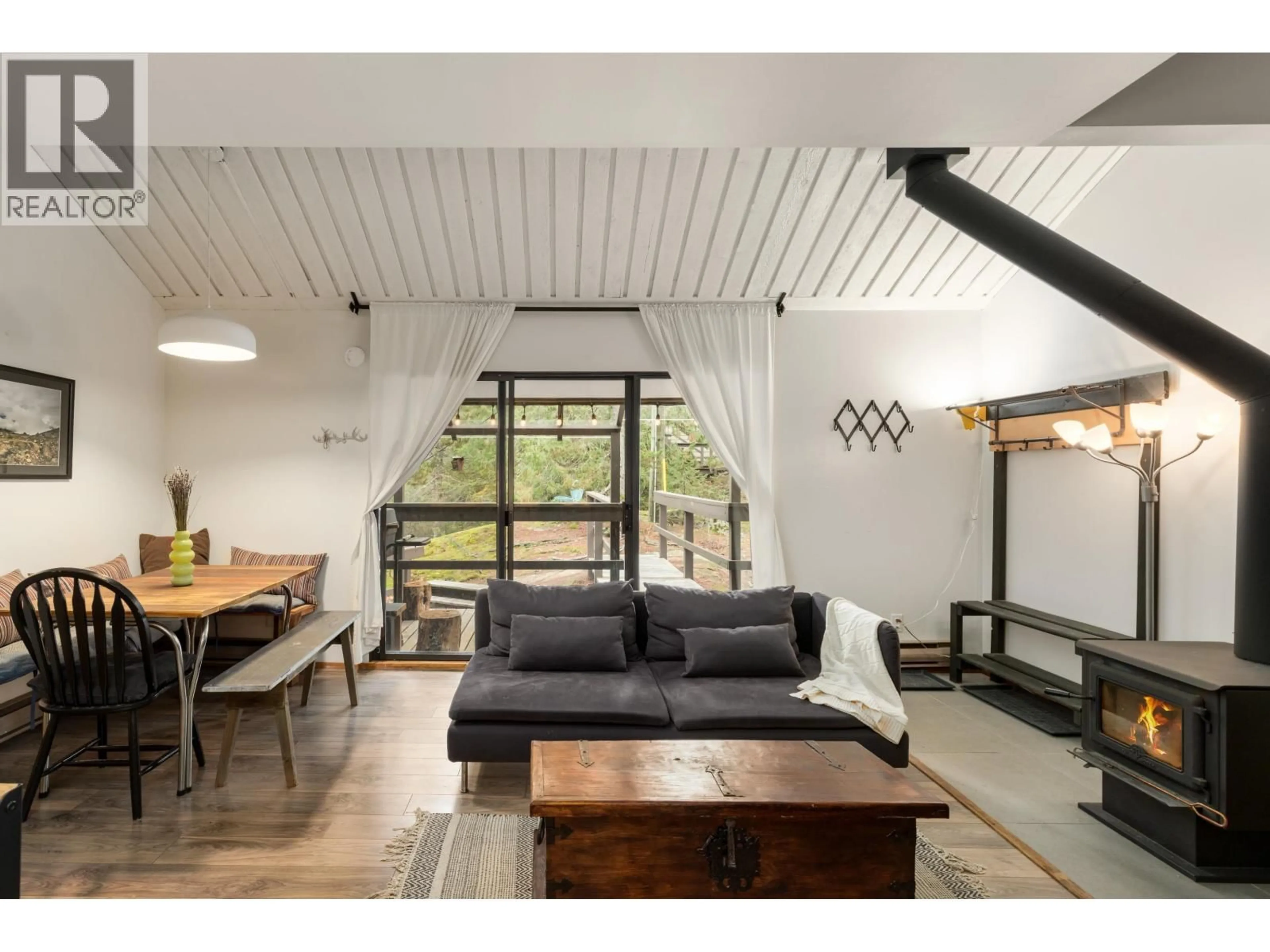 Living room with furniture, unknown for 24 - 2020 WATSON WAY, Whistler British Columbia V8E0A9