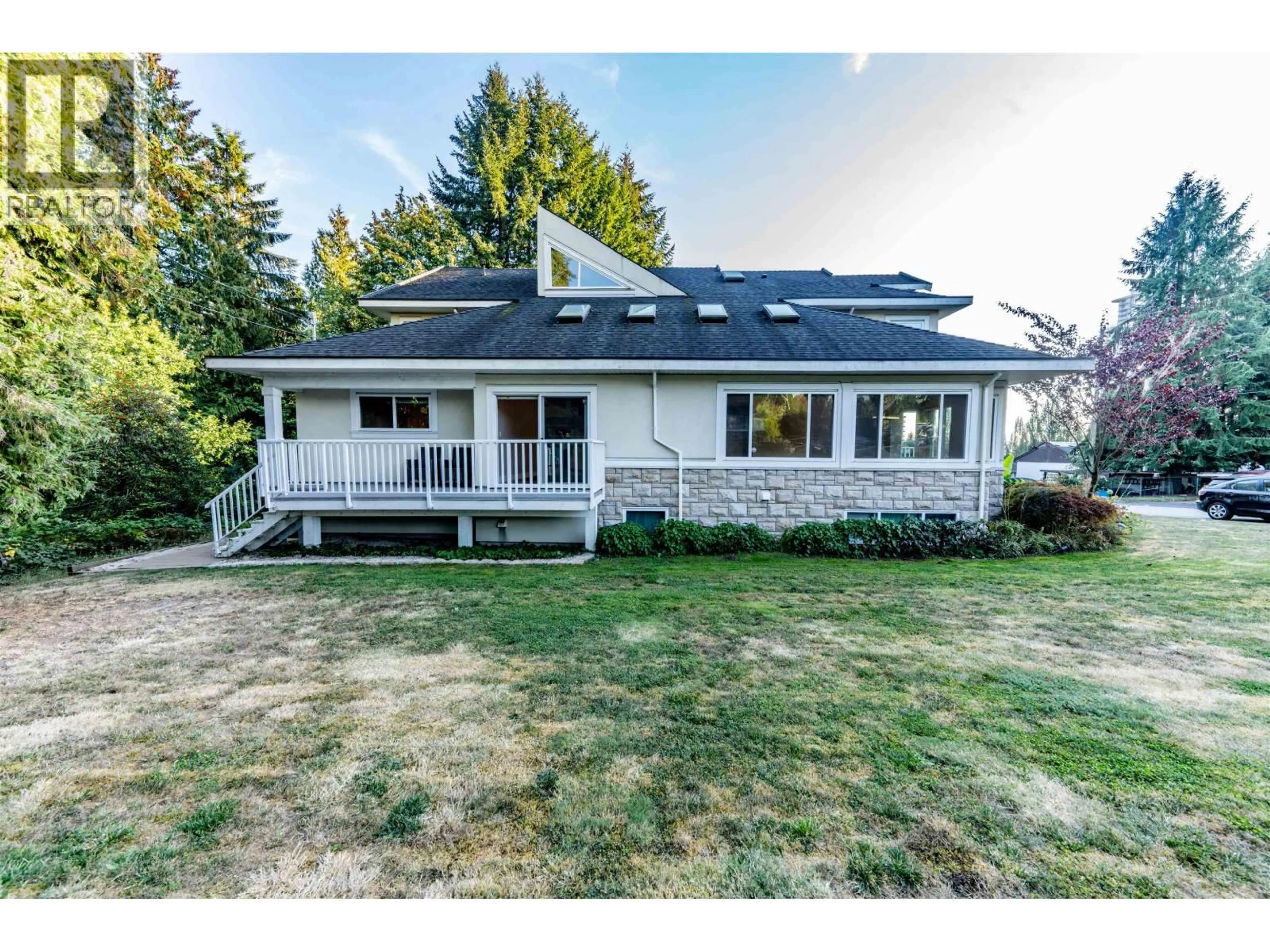 Home with vinyl exterior material, unknown for 559 BOSWORTH STREET, Coquitlam British Columbia V3J3V1