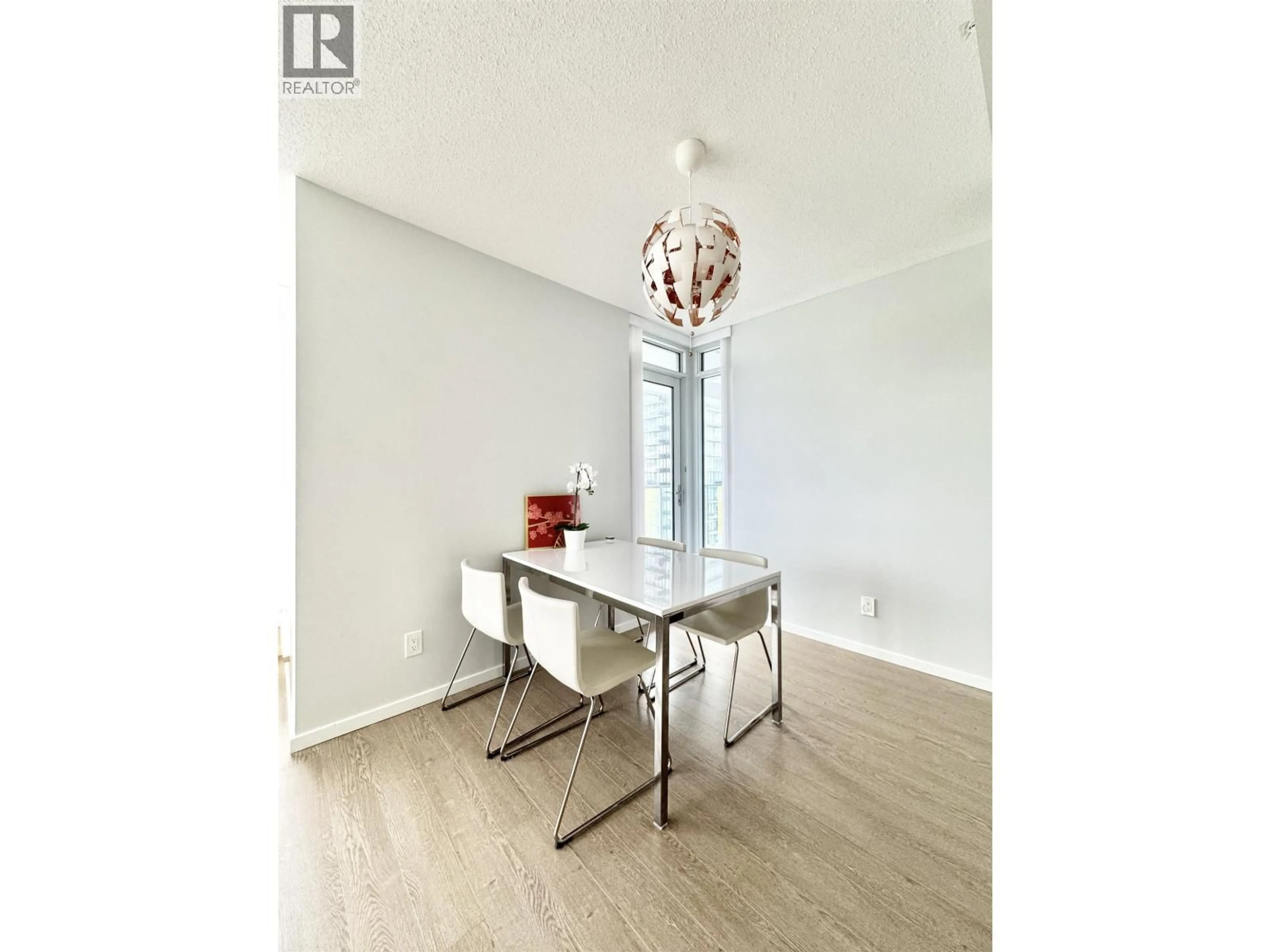 Dining room, wood/laminate floor for 2508 - 6700 DUNBLANE AVENUE, Burnaby British Columbia V5H0J3