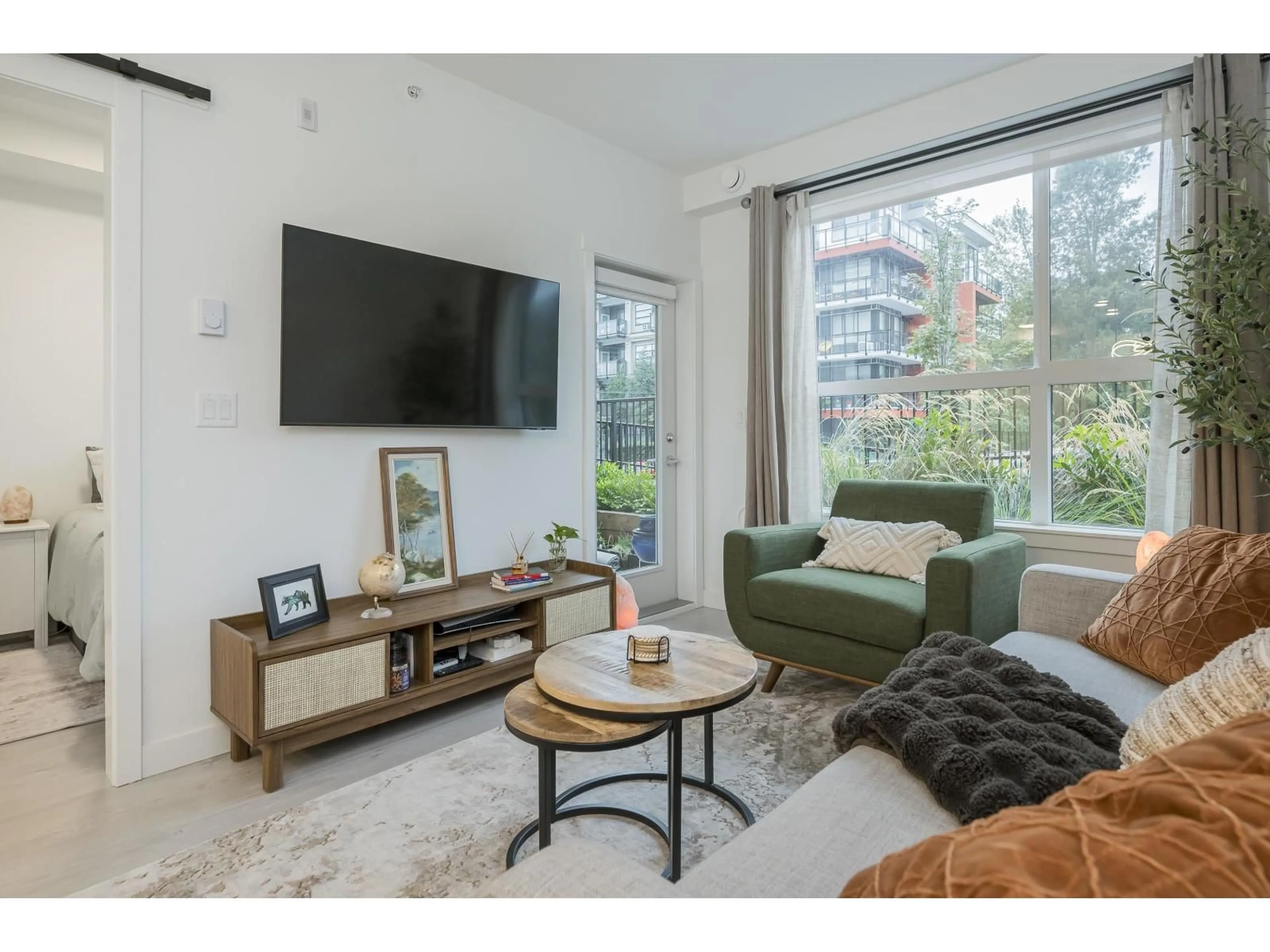 Living room with furniture, unknown for 106 - 5504 BRYDON, Langley British Columbia V3A0R3