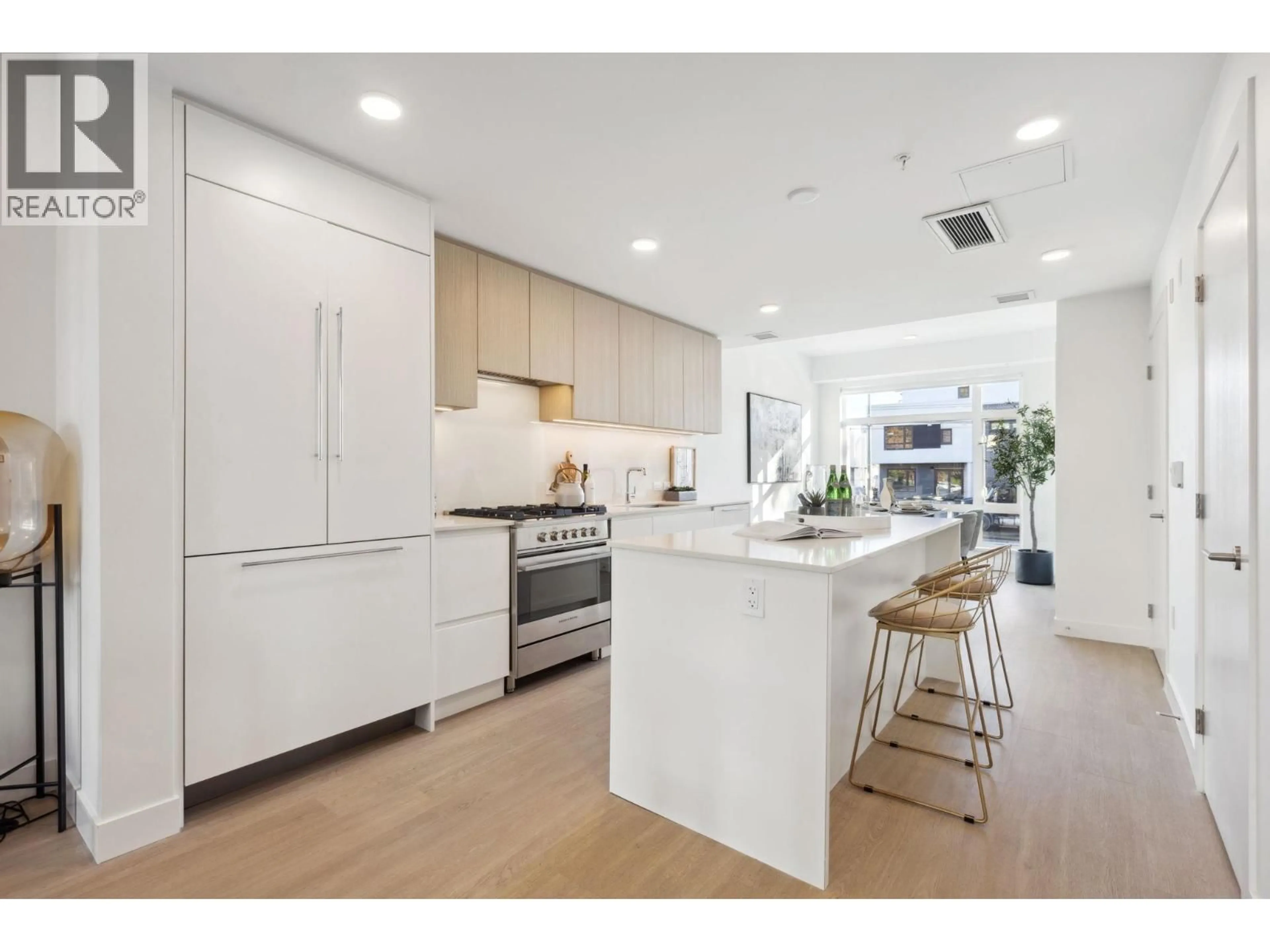 Open concept kitchen, unknown for 211 - 1008 47TH STREET, Vancouver British Columbia V6M0E3