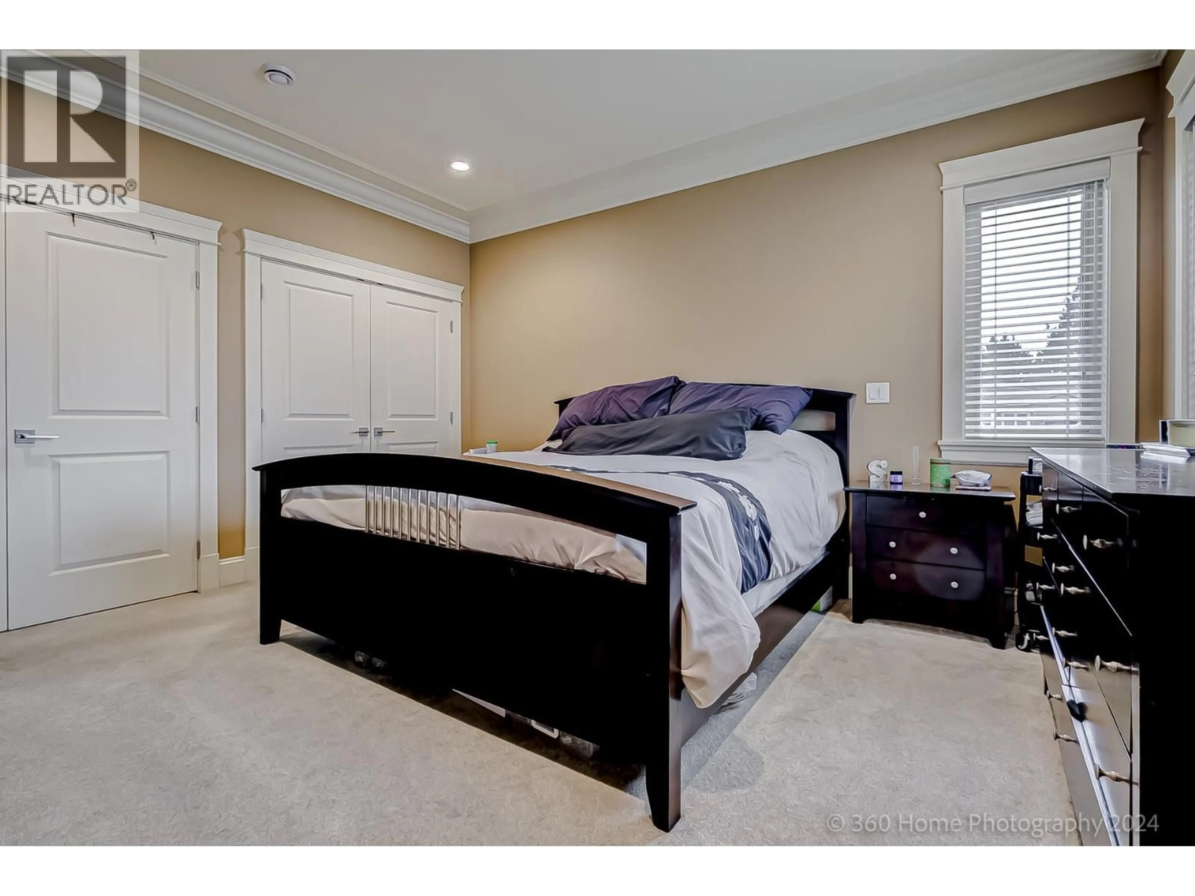 Bedroom with bed, carpet floor for 8860 COOPER ROAD, Richmond British Columbia V6Y2M7