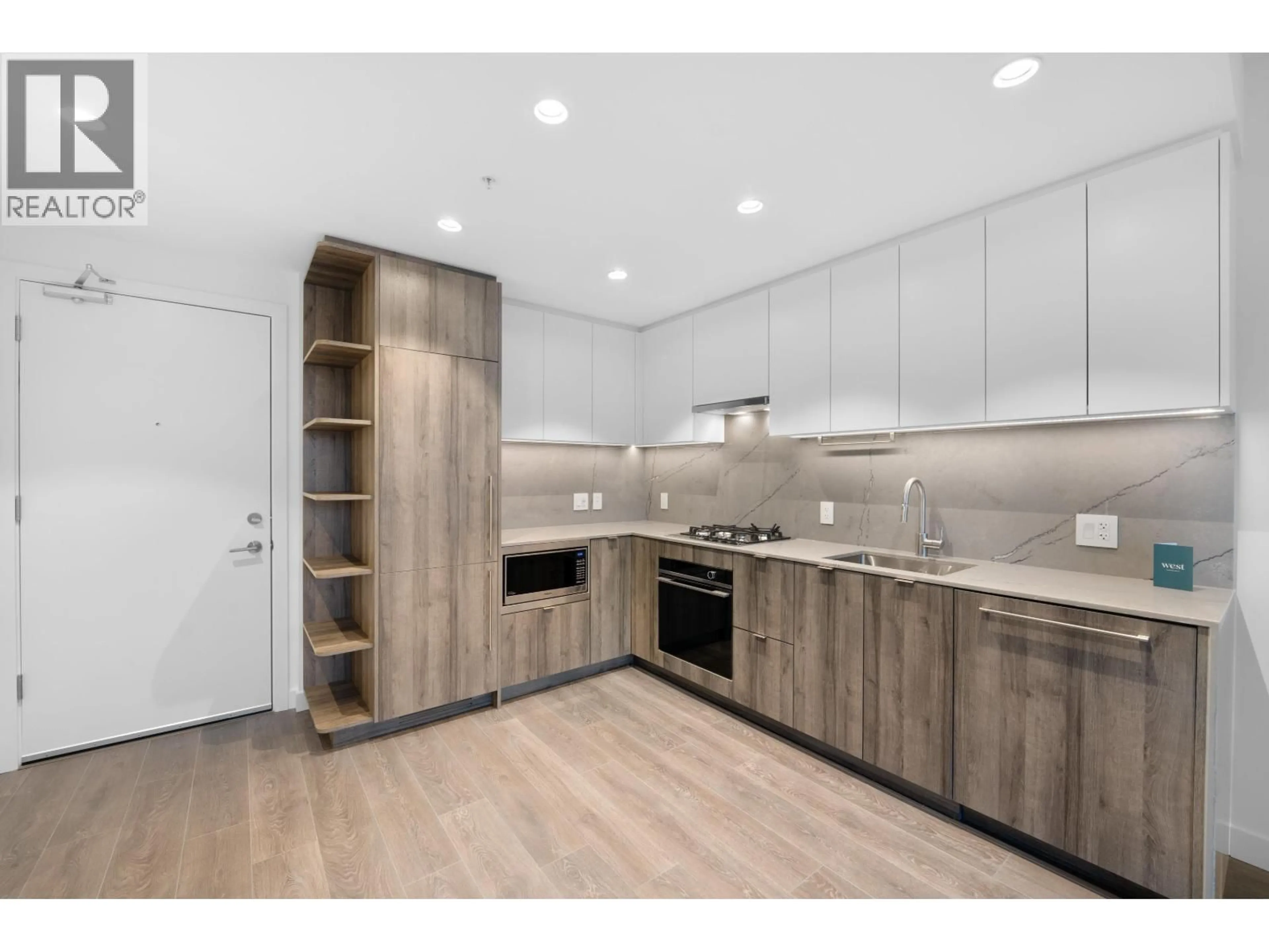 Open concept kitchen, wood/laminate floor for 407 - 505 NELSON STREET, Coquitlam British Columbia V3J0R5
