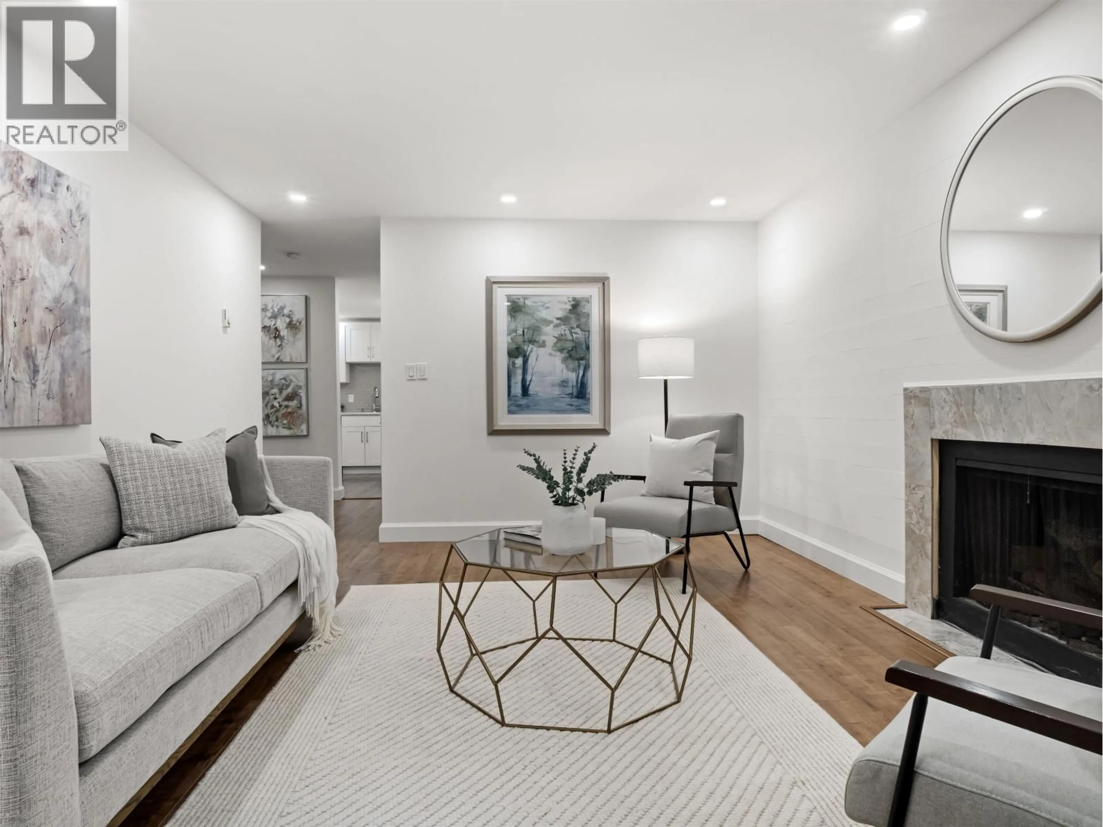 Living room with furniture, unknown for 1253 PLATEAU DRIVE, North Vancouver British Columbia V7P2J3