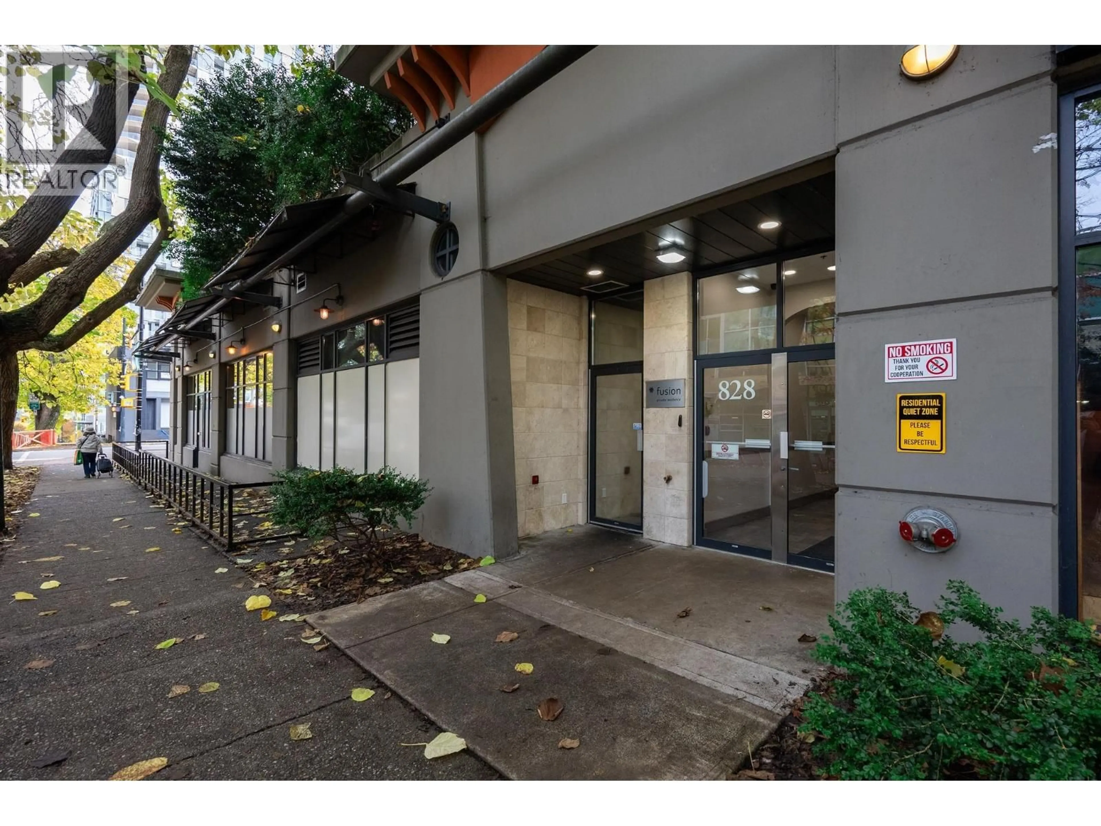 Indoor foyer for 407 - 828 CARDERO STREET, Vancouver British Columbia V6G2G5