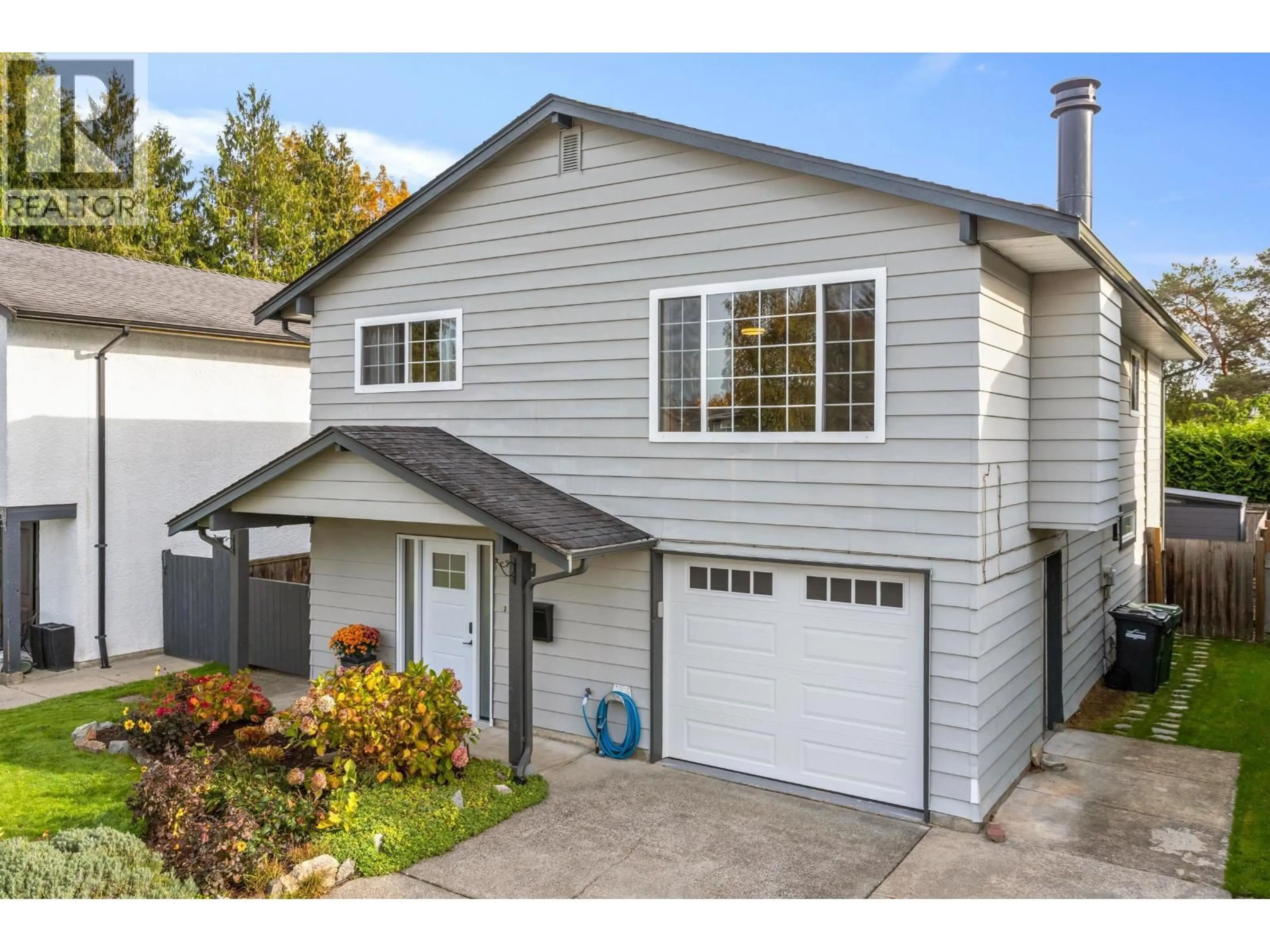 Home with vinyl exterior material, street for 11300 GALLEON COURT, Richmond British Columbia V7E4L3
