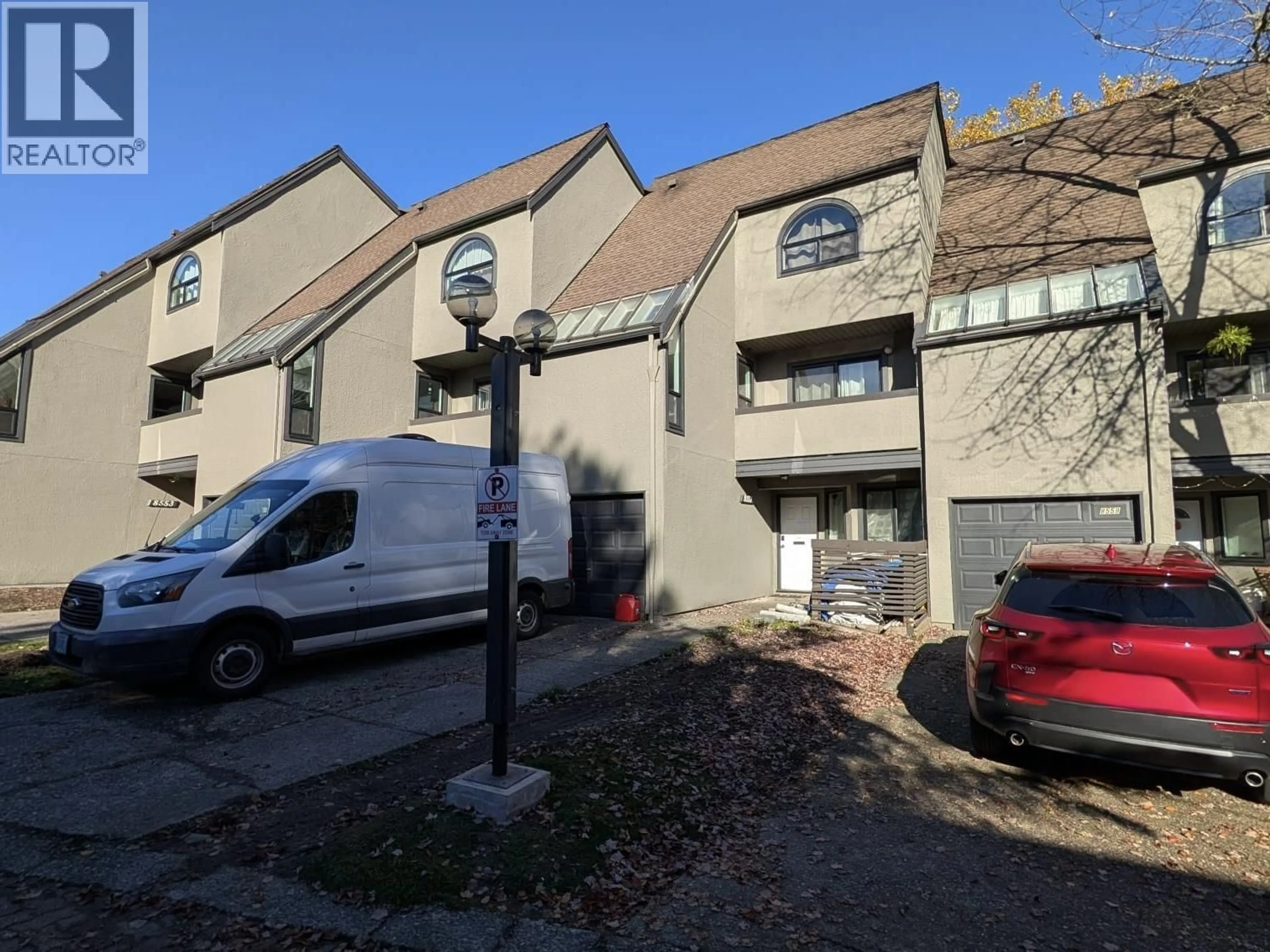 A pic from outside/outdoor area/front of a property/back of a property/a pic from drone, street for 8557 WOODRIDGE PLACE, Burnaby British Columbia V5A4B3