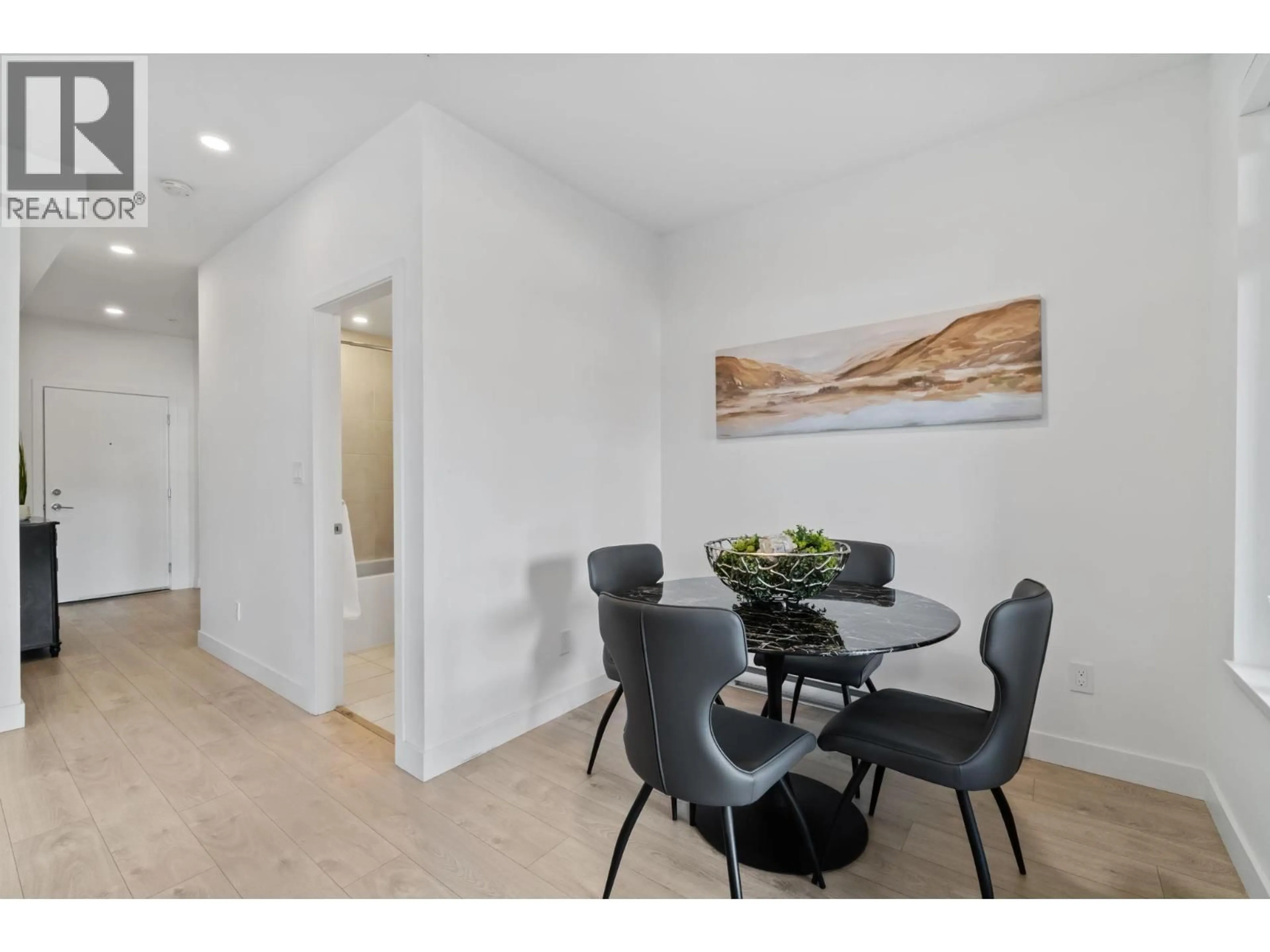 A pic of a room for 301 - 808 GAUTHIER AVENUE, Coquitlam British Columbia V3K0H1
