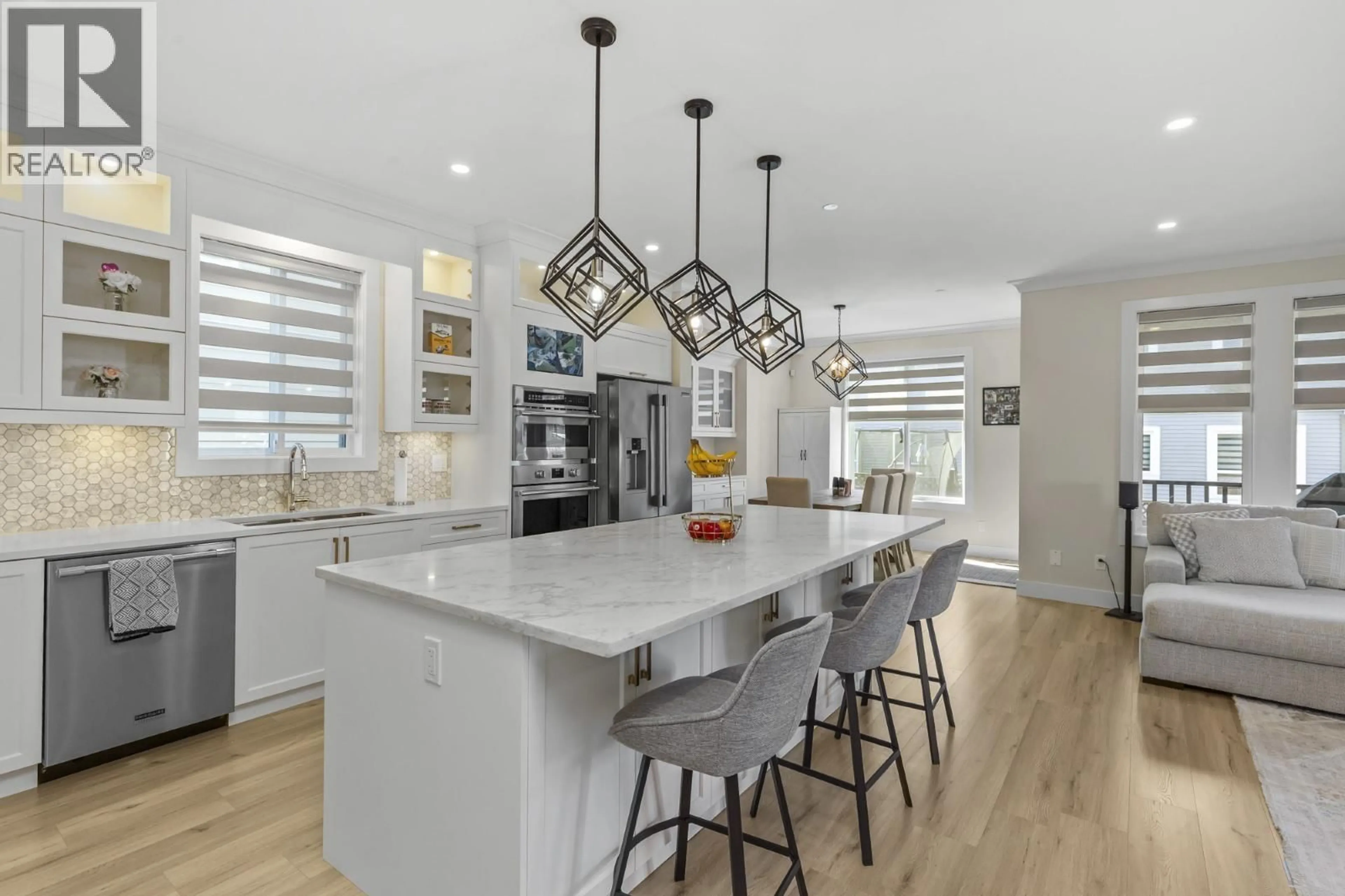 Open concept kitchen, ceramic/tile floor for 20388 WICKLUND AVENUE, Maple Ridge British Columbia V2X2Z5