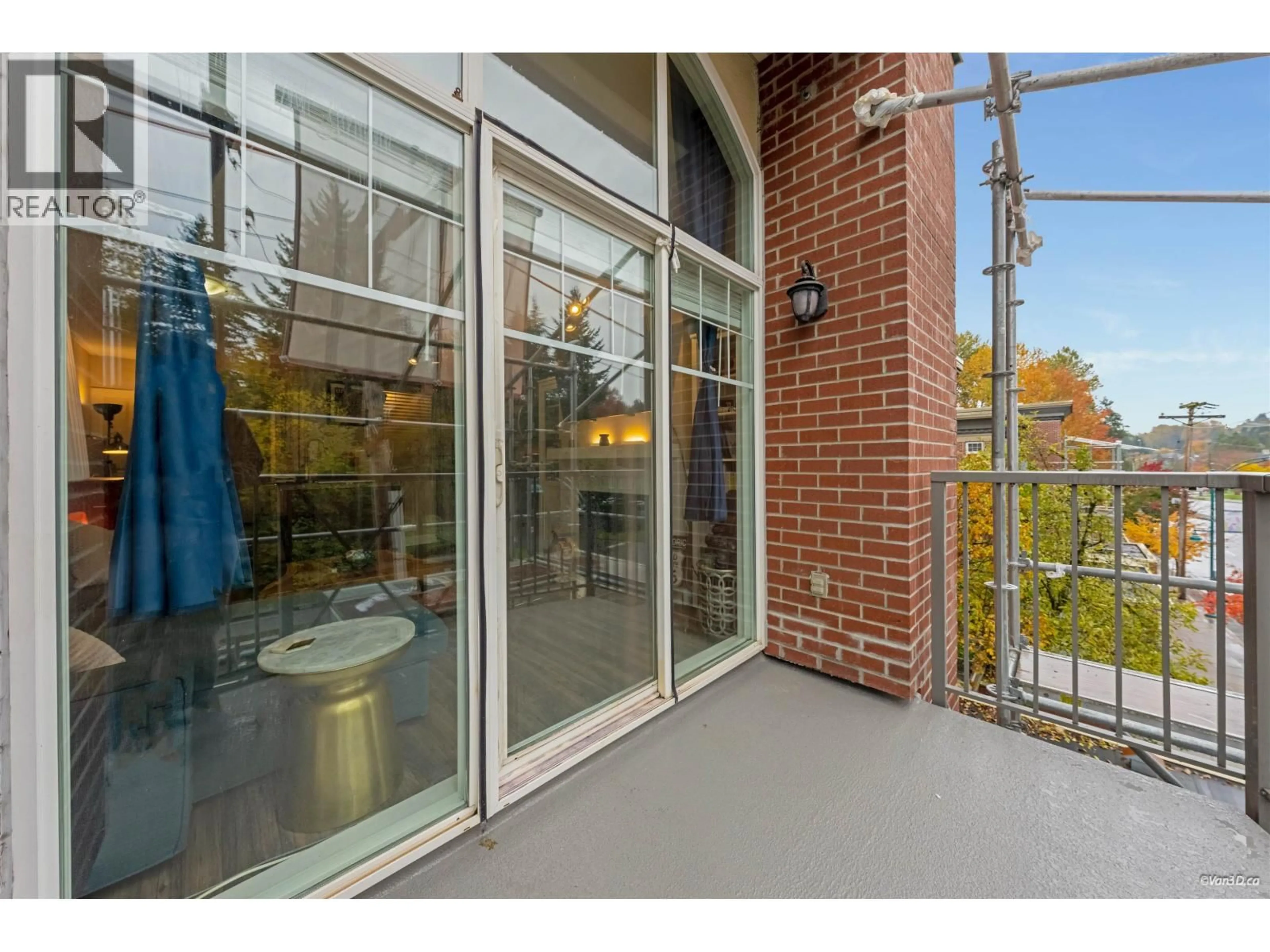 Indoor foyer for 403 - 3250 ST JOHNS STREET, Port Moody British Columbia V3H0B1