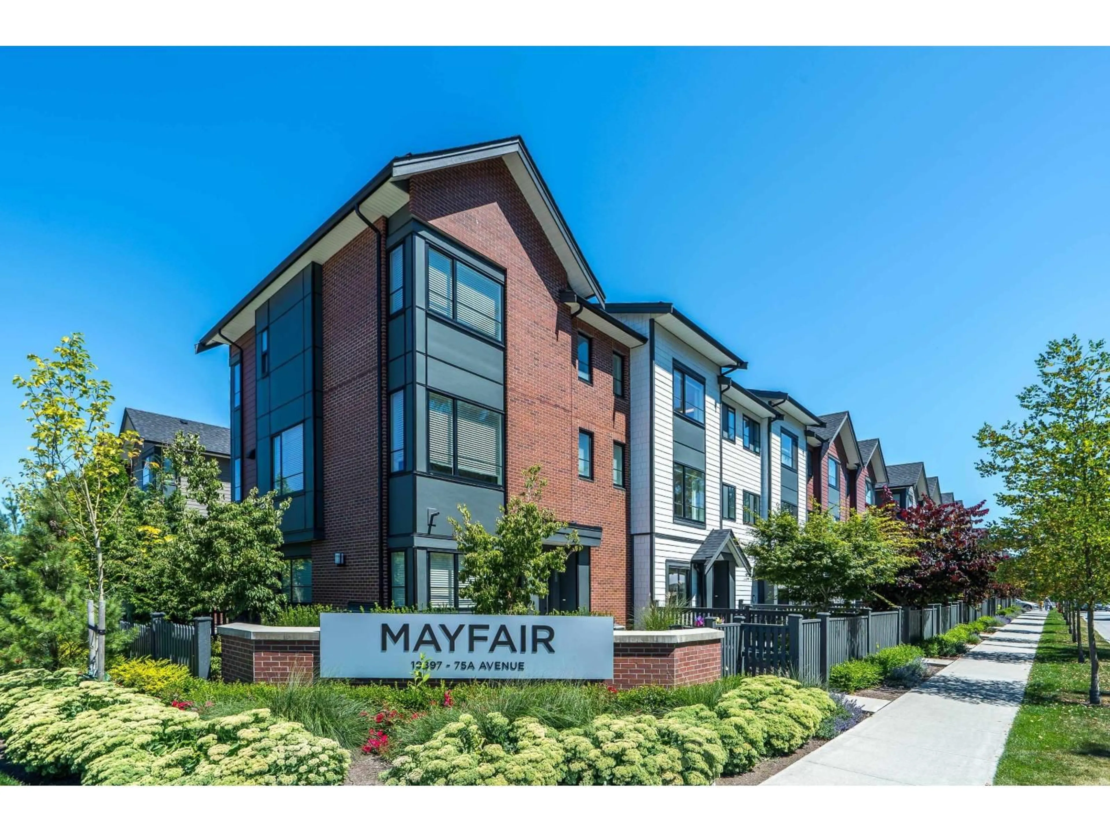Indoor foyer for 53 - 19897 75A, Langley British Columbia V2Y3S2