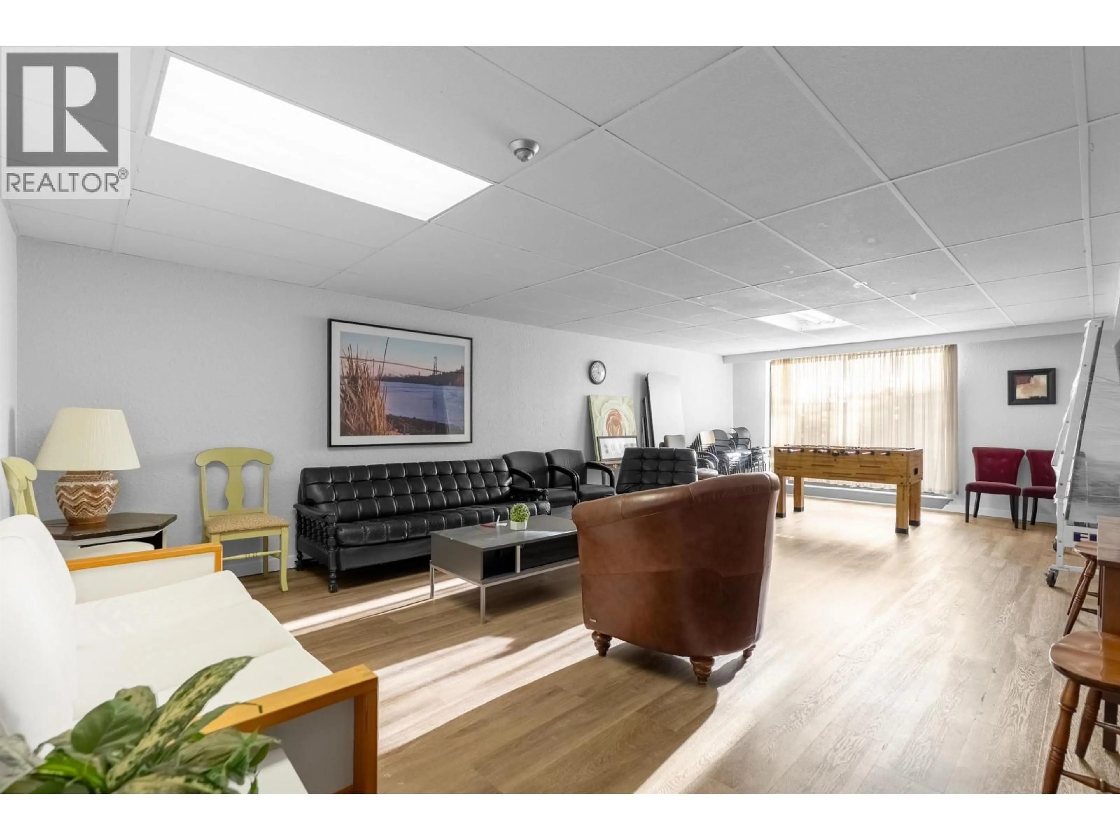 Unknown for 101 - 515 ELEVENTH STREET, New Westminster British Columbia V3M4G4