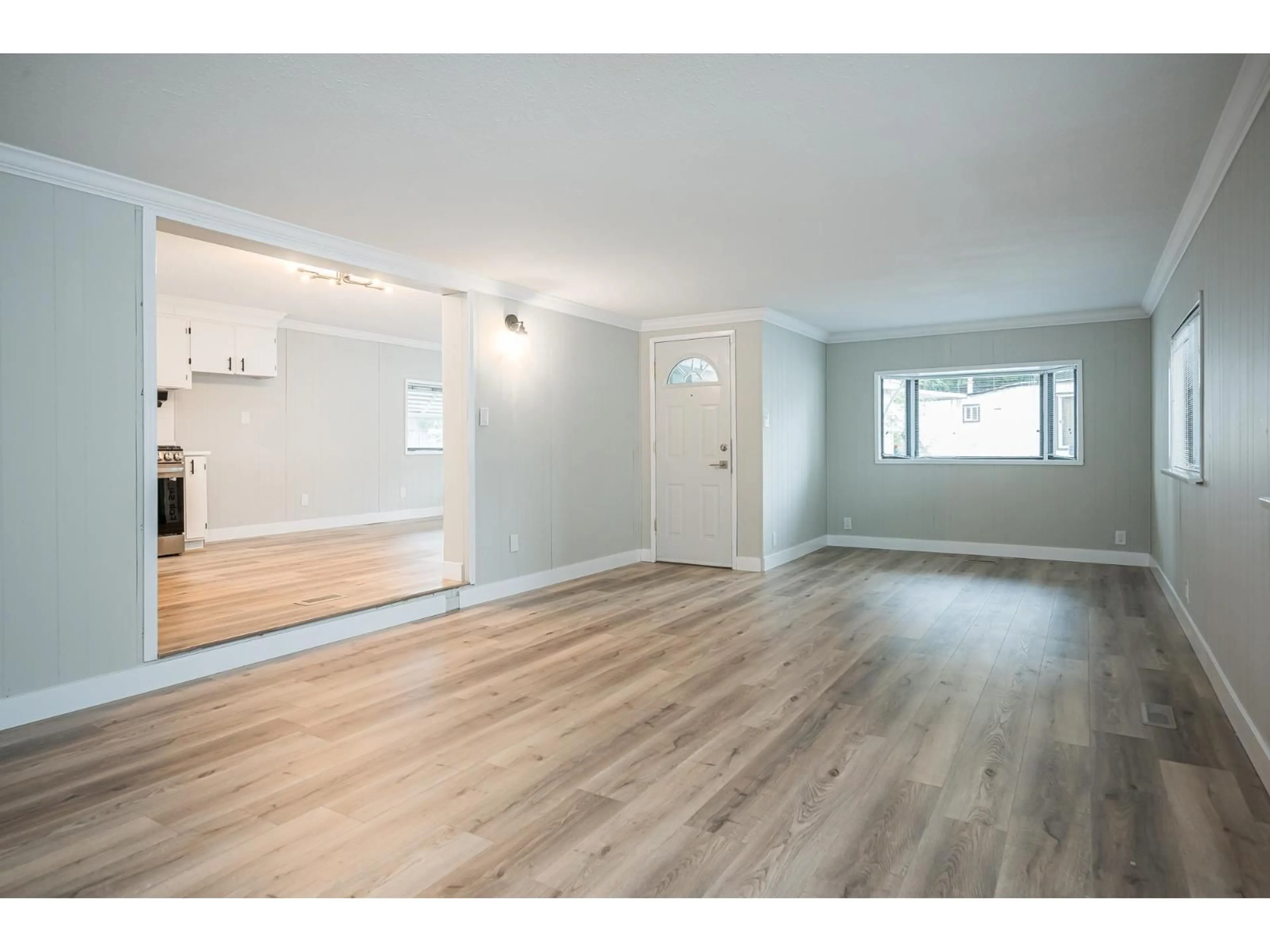 A pic of a room for 61 - 24330 FRASER, Langley British Columbia V3A4R3