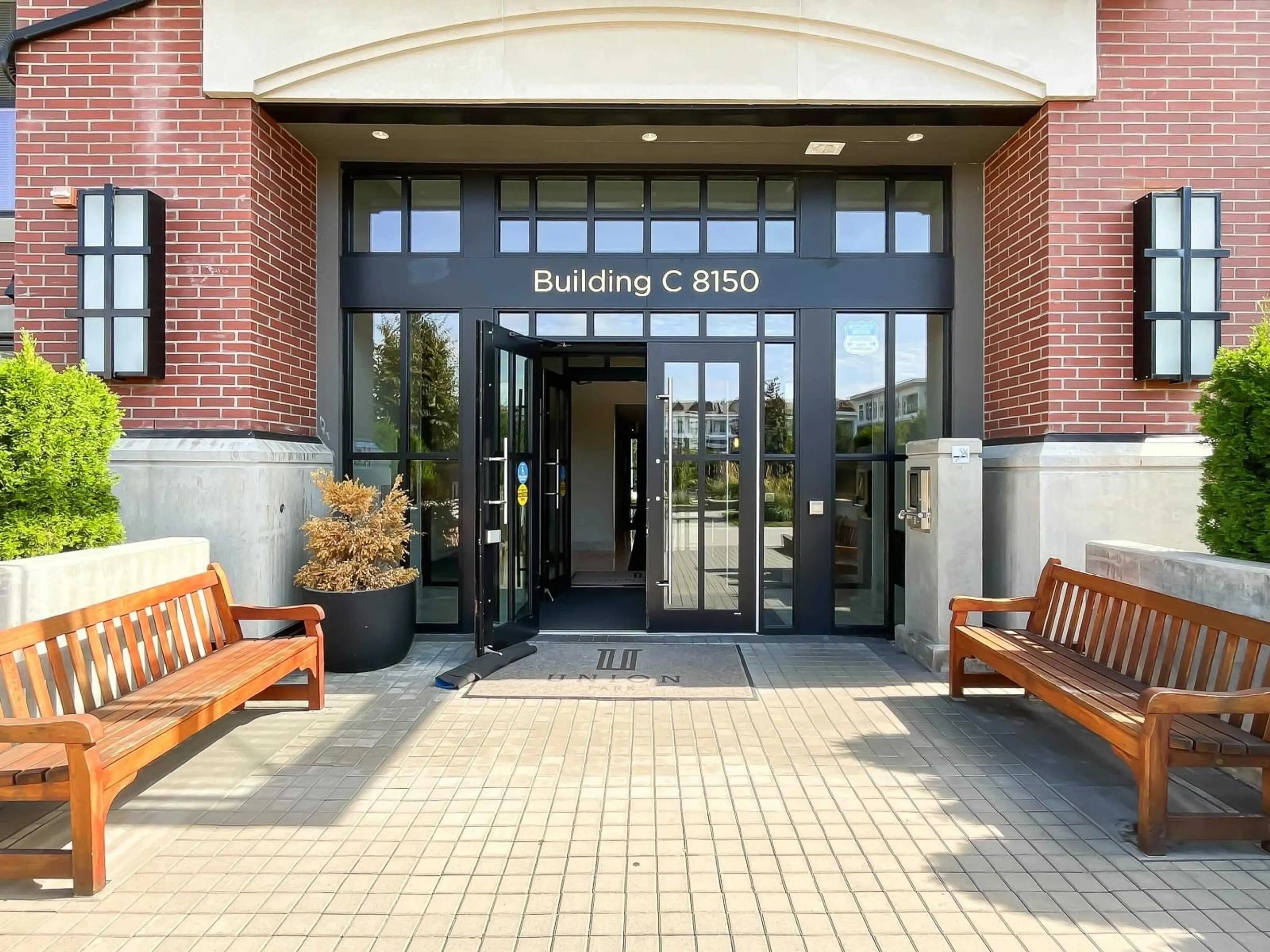 Indoor foyer for C515 - 8150 207, Langley British Columbia V2Y4J4