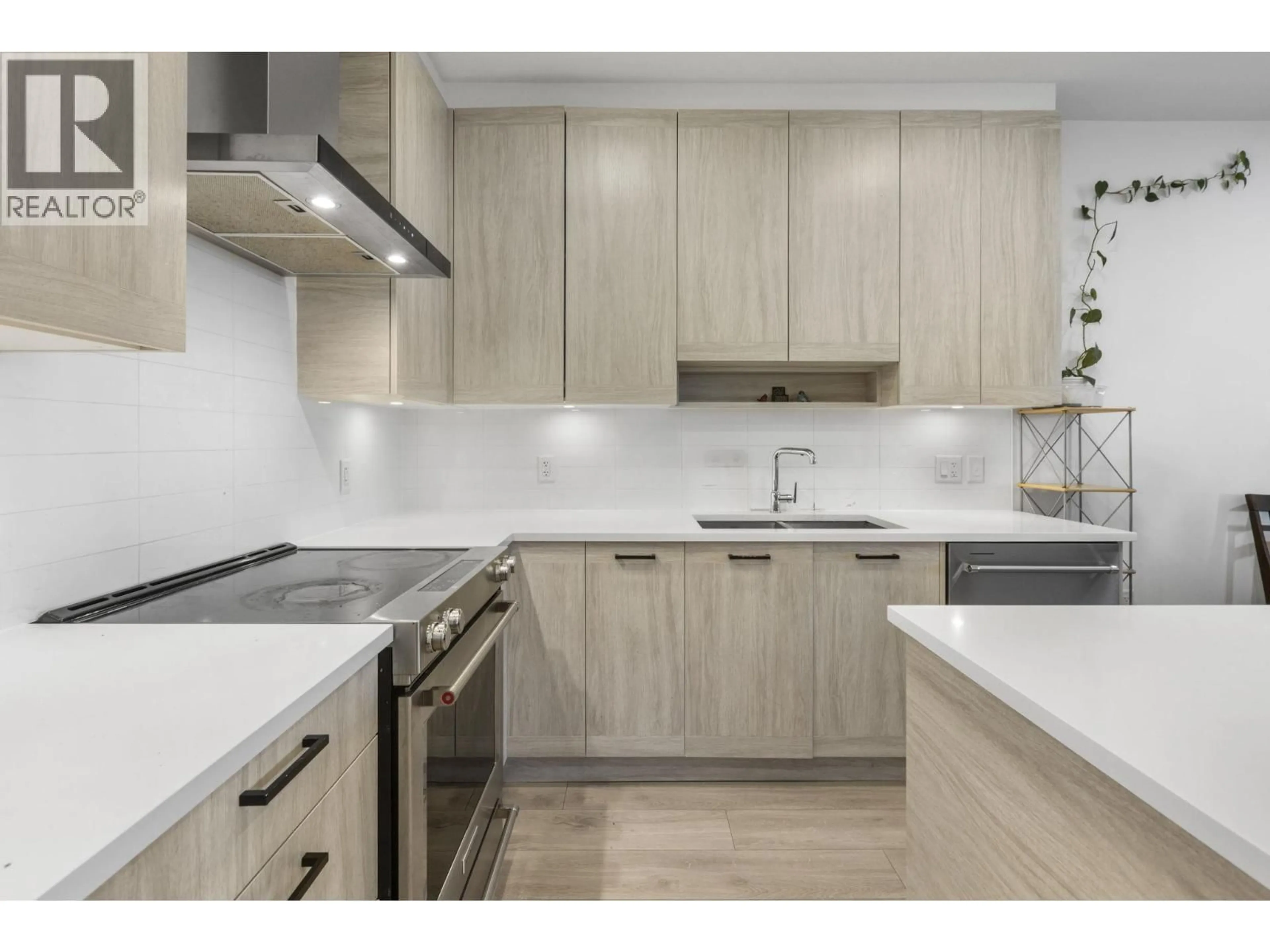 Unknown for 510 - 7579 16TH STREET, Burnaby British Columbia V3N0H7