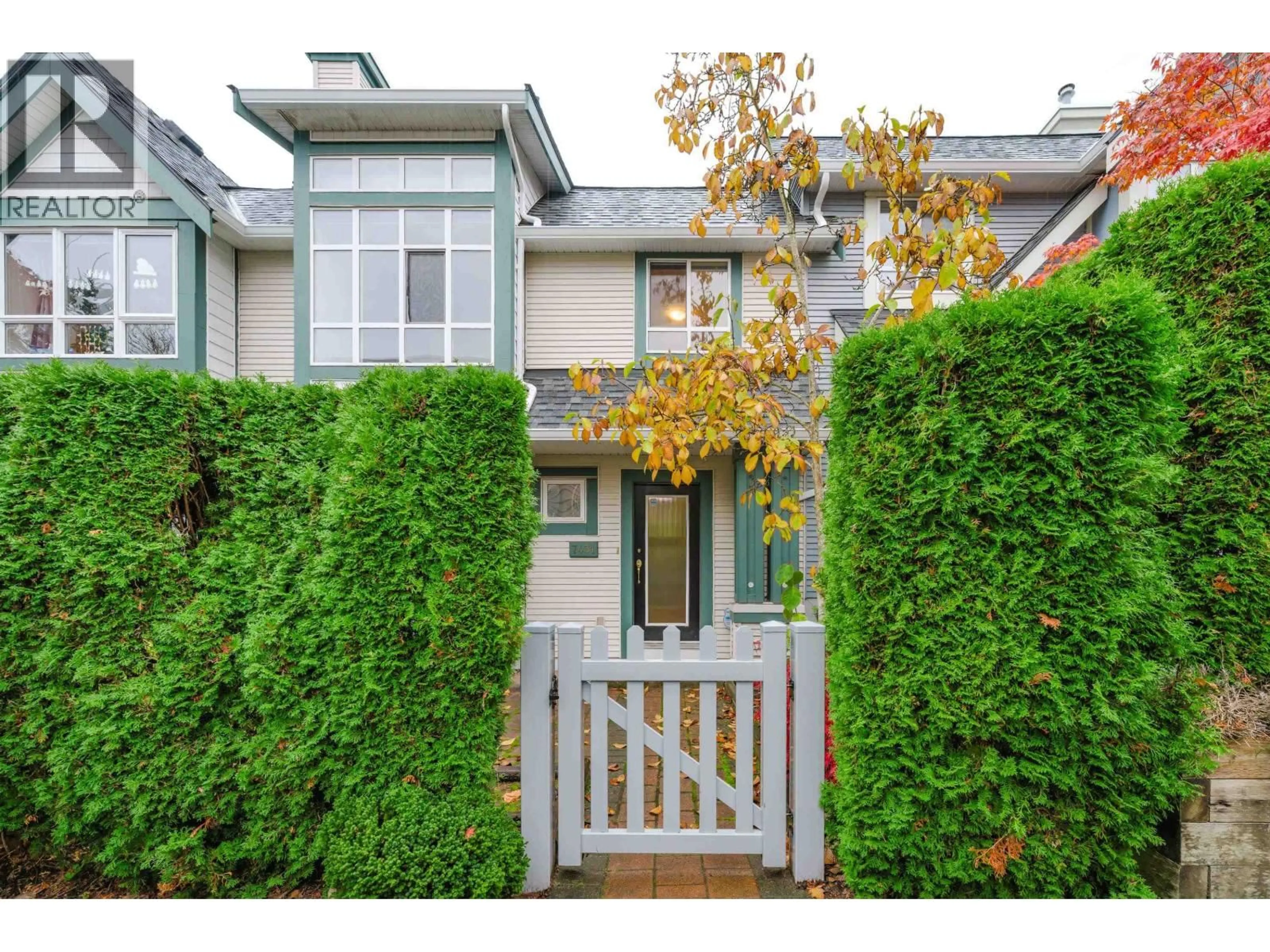 Home with vinyl exterior material, street for 7431 MAGNOLIA TERRACE, Burnaby British Columbia V5E4K8