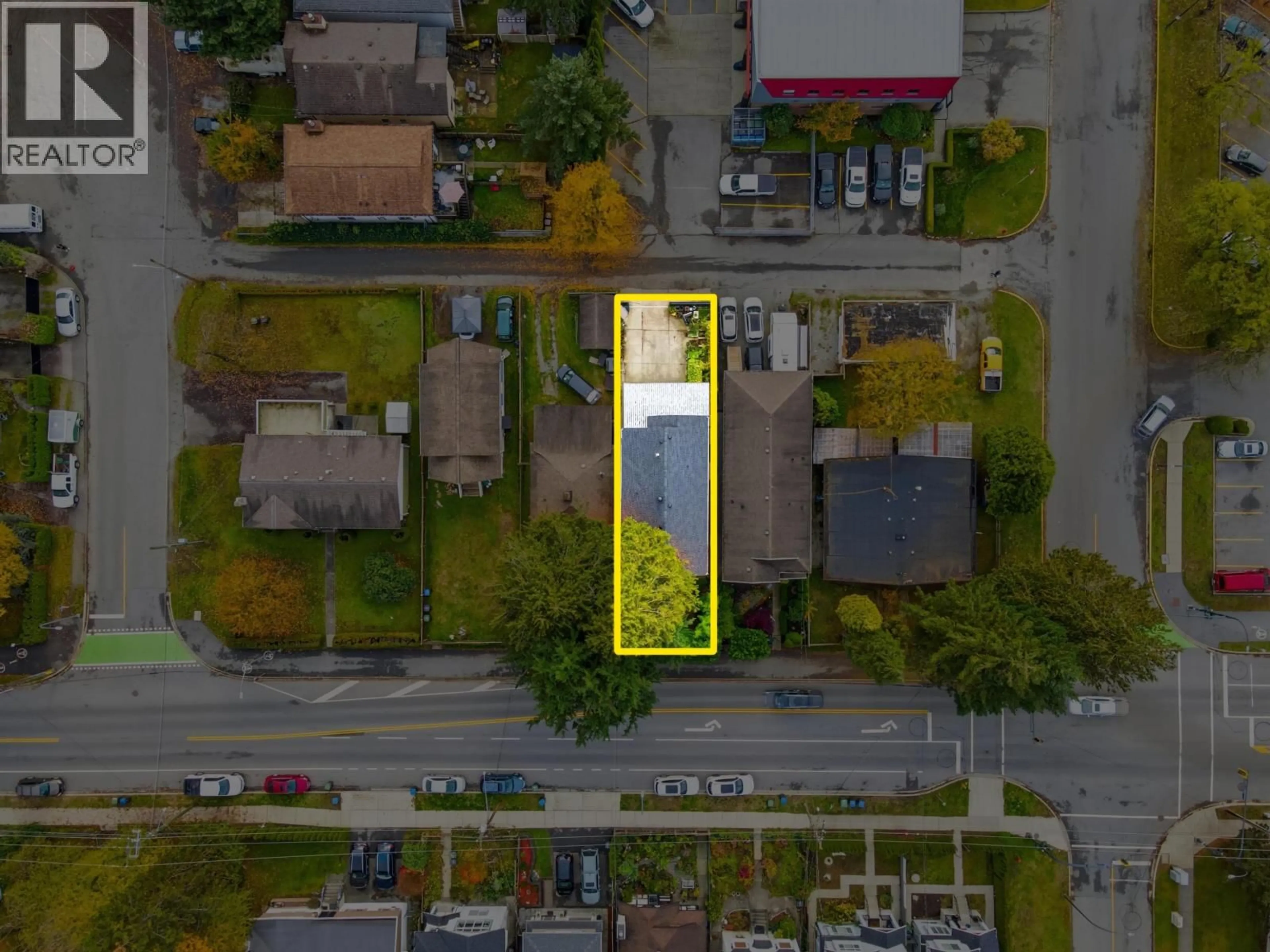 A pic from outside/outdoor area/front of a property/back of a property/a pic from drone, street for 1376 PRAIRIE AVENUE, Port Coquitlam British Columbia V3B1T2