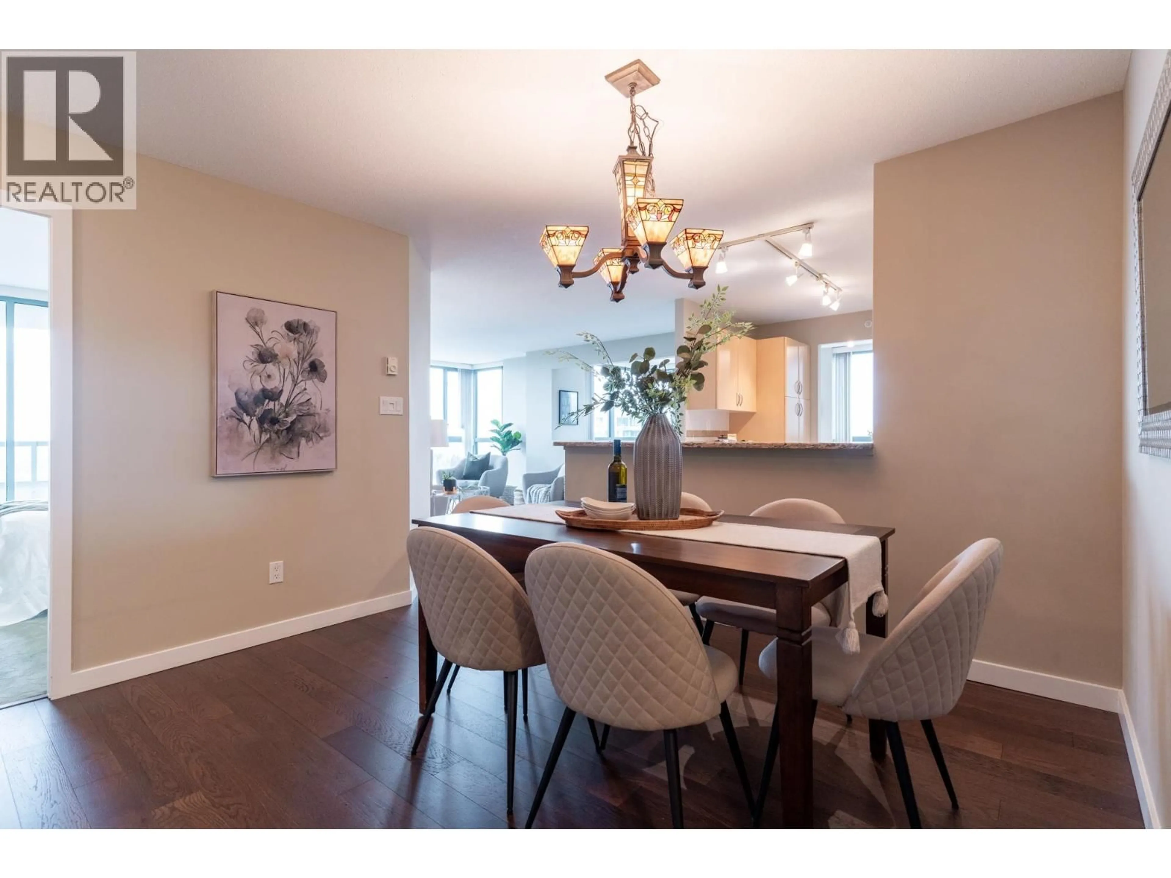 Dining room, wood/laminate floor for 1704 - 6659 SOUTHOAKS CRESCENT, Burnaby British Columbia V5E4M9