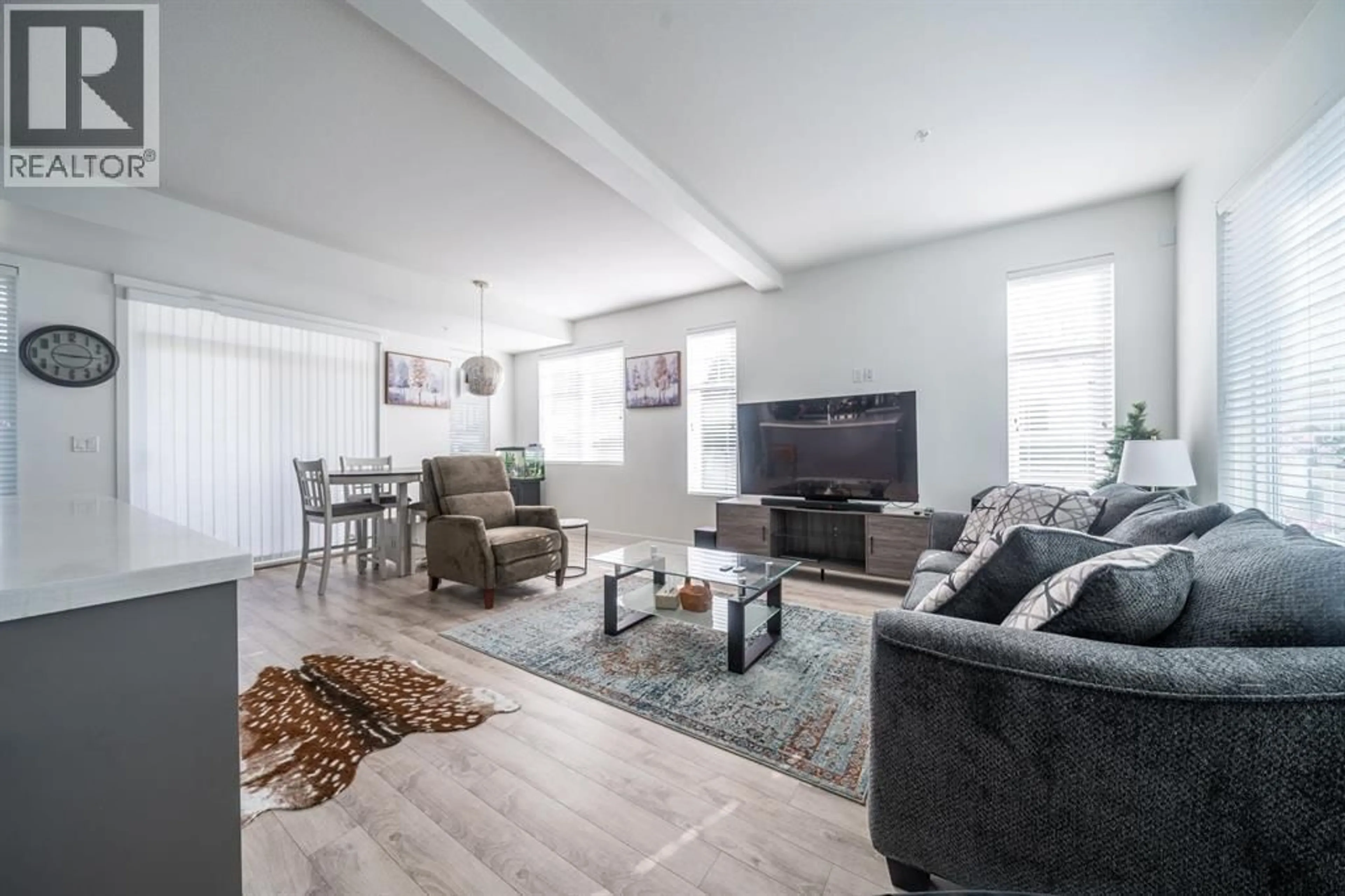 Living room with furniture, unknown for 37 - 11272 240 STREET, Maple Ridge British Columbia V2W0J8