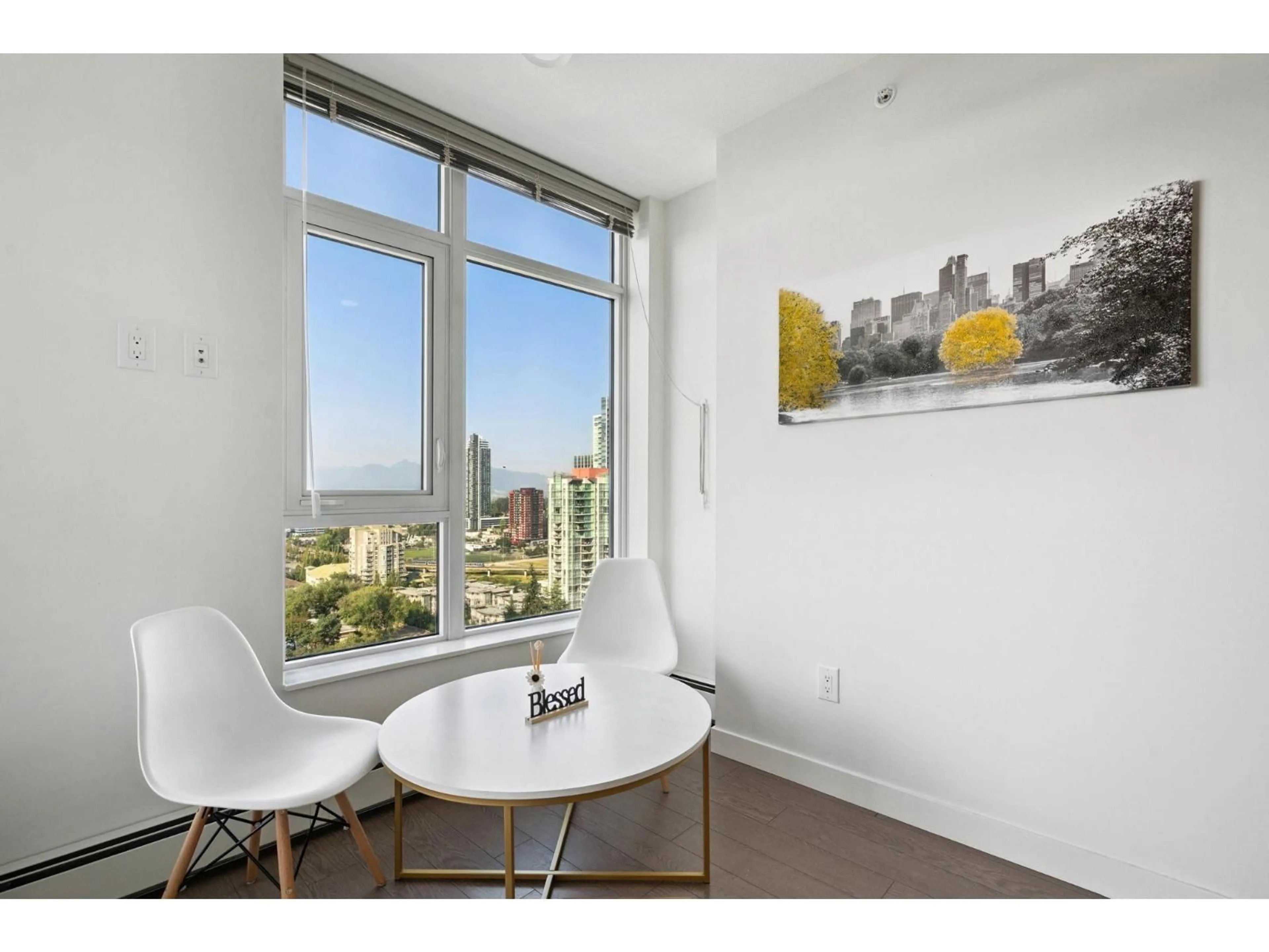 A pic of a room for 1813 - 13308 CENTRAL AVENUE, Surrey British Columbia V3T0M4