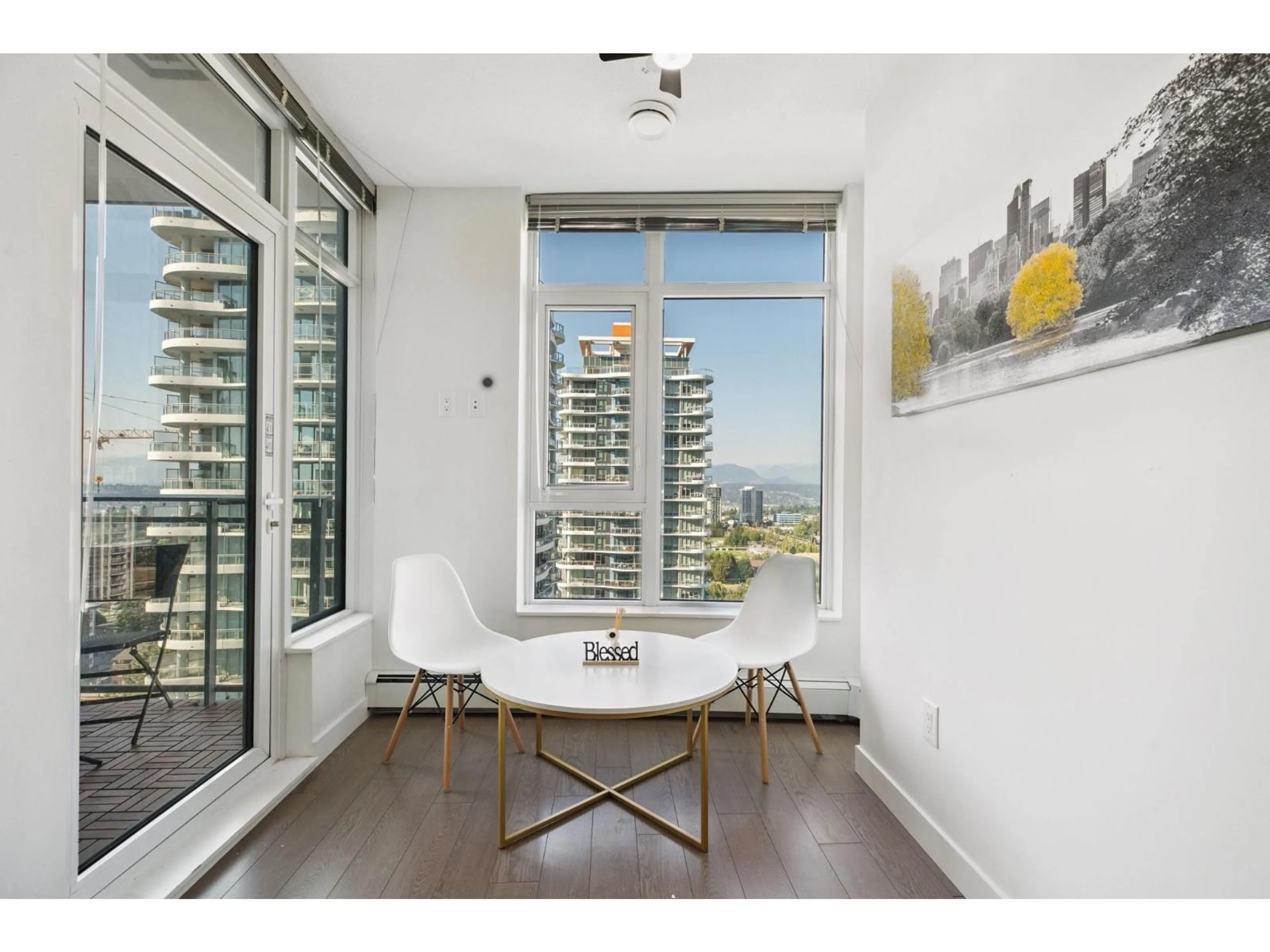 A pic of a room for 1813 - 13308 CENTRAL AVENUE, Surrey British Columbia V3T0M4