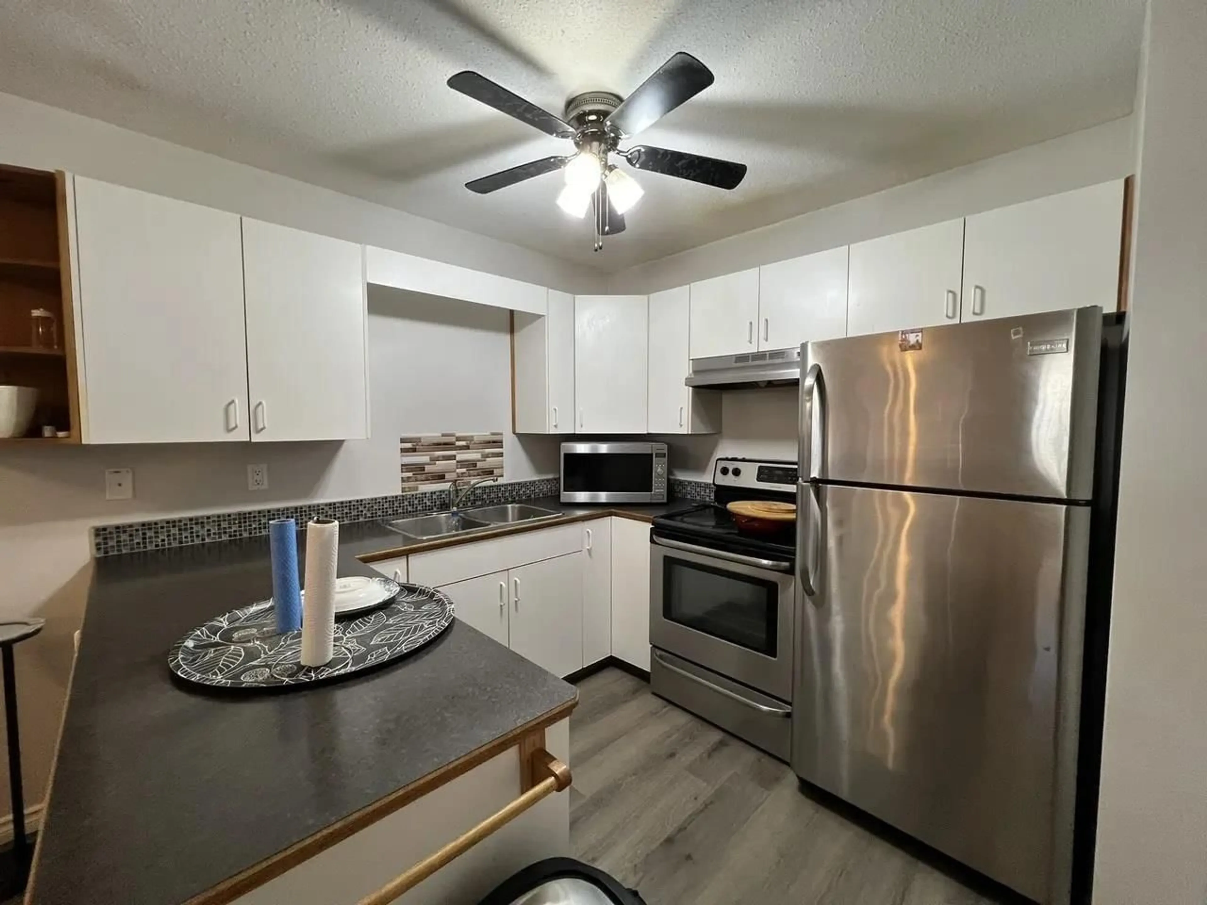 Standard kitchen, unknown for 2 - 9206 CORBOULD STREET, Chilliwack British Columbia V2P4A5