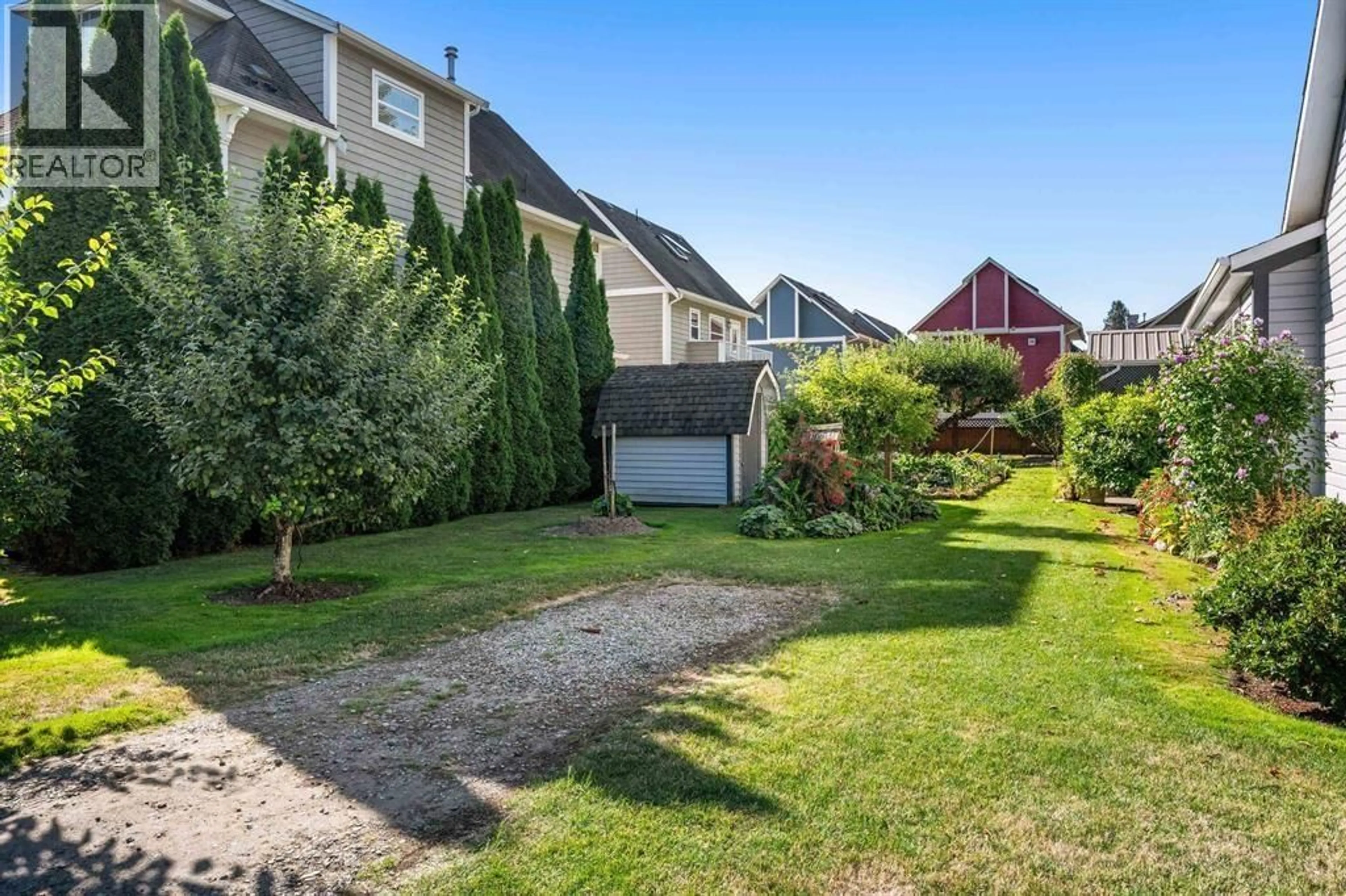 A pic from outside/outdoor area/front of a property/back of a property/a pic from drone, street for 4806 48 AVENUE, Delta British Columbia V4K1V1