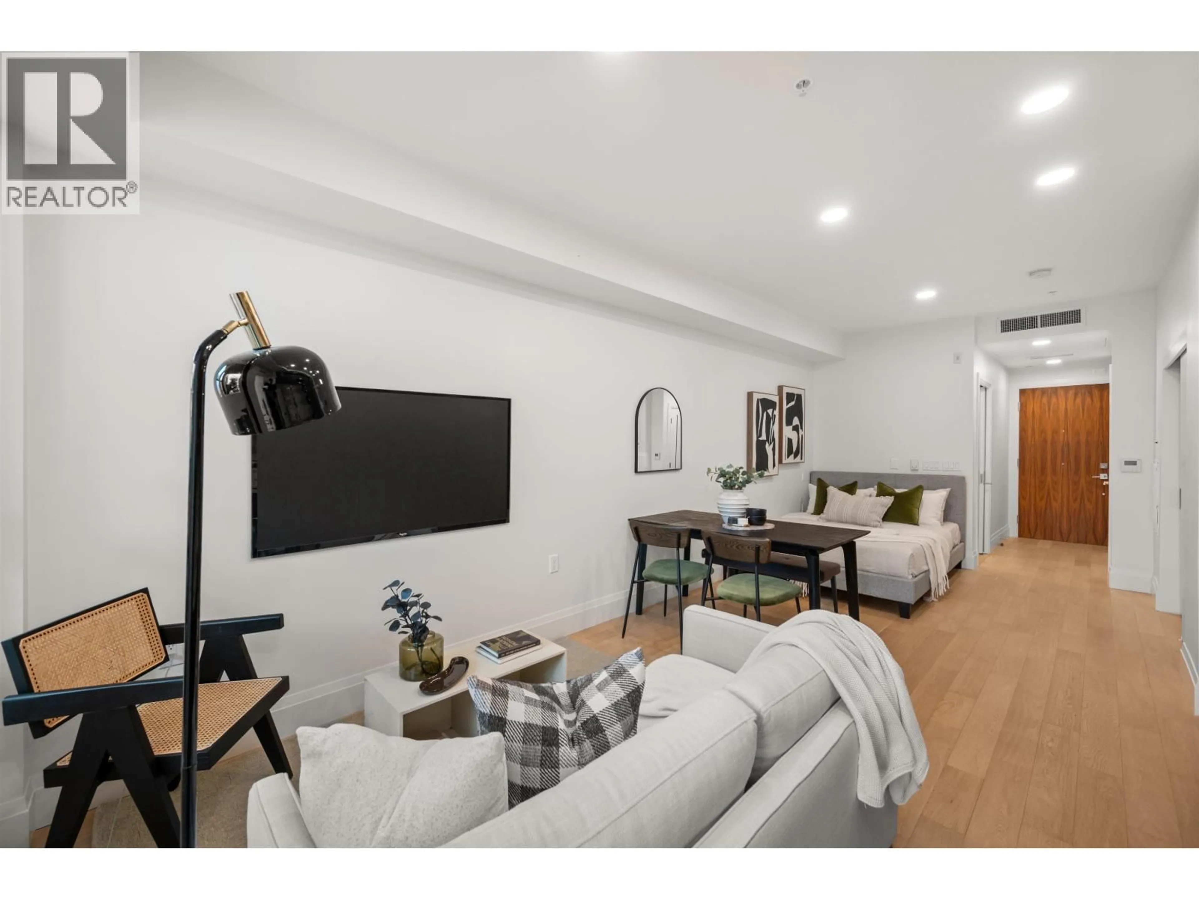 Living room with furniture, unknown for 111 - 2550 GARDEN DRIVE, Vancouver British Columbia V5N4X6