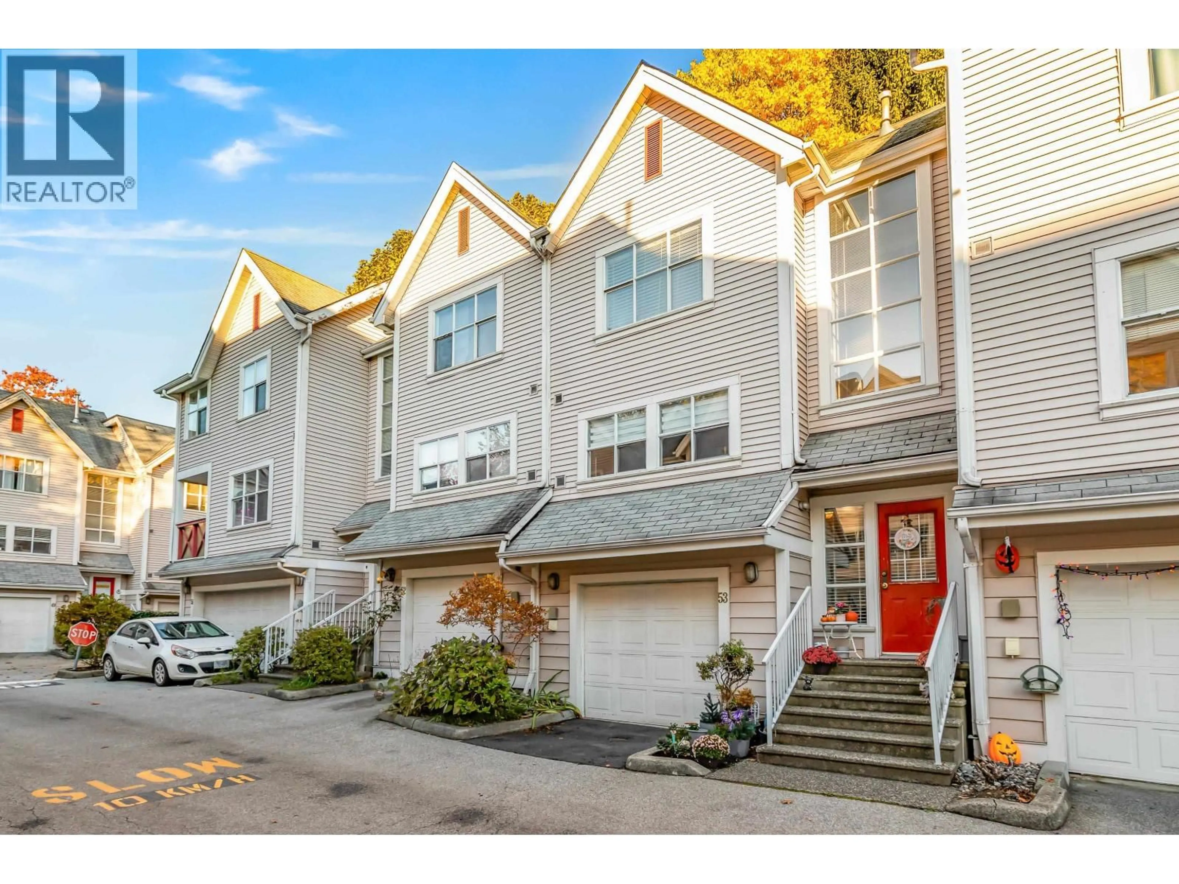 Home with vinyl exterior material, street for 53 - 2450 HAWTHORNE AVENUE, Port Coquitlam British Columbia V3C6B3