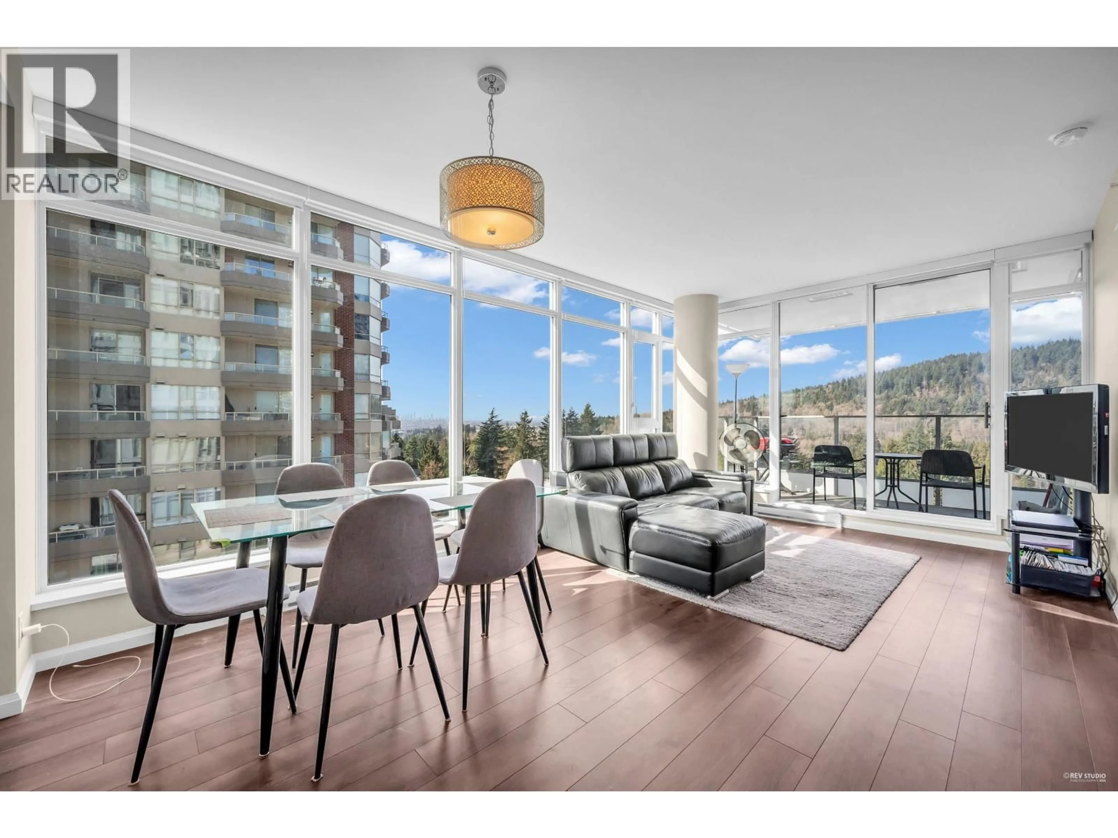 Dining room, wood/laminate floor for 1002 - 520 COMO LAKE AVENUE, Coquitlam British Columbia V3J0E8