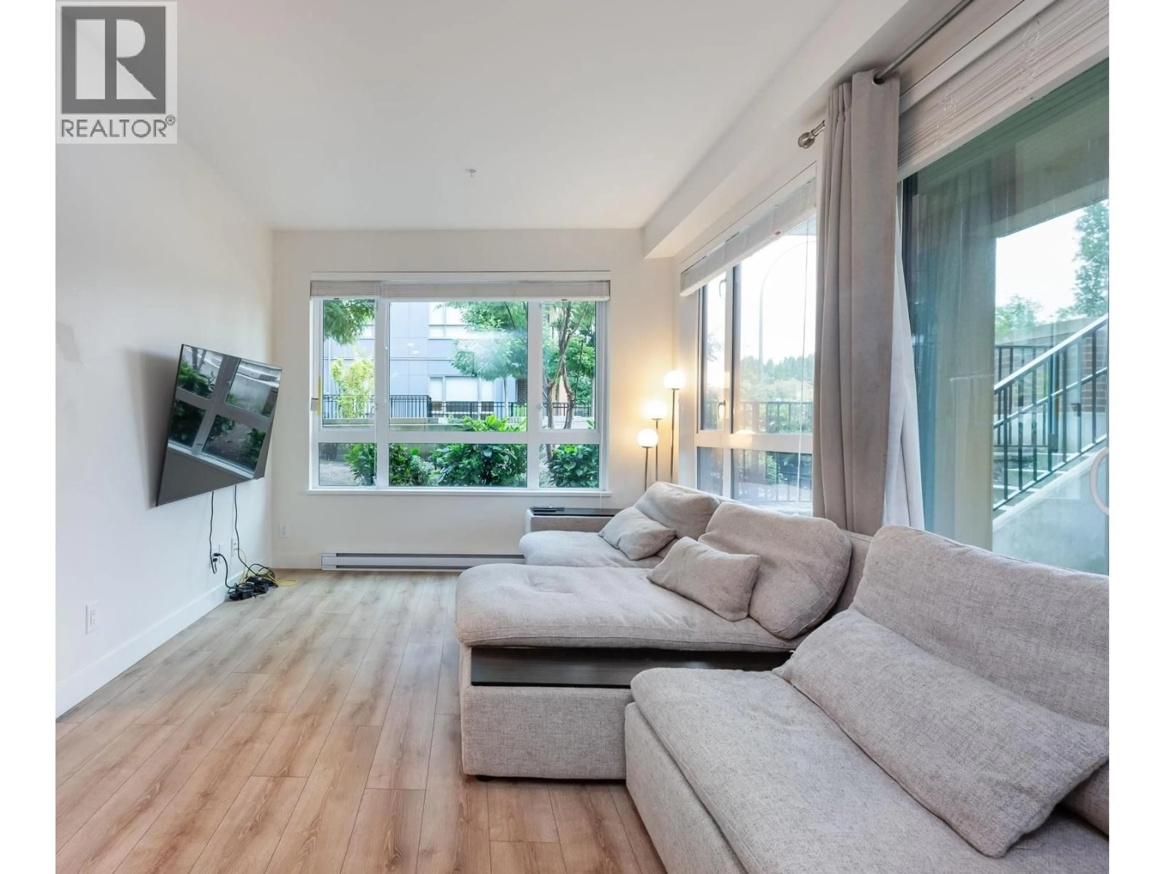 Living room with furniture, unknown for 121 - 721 ANSKAR COURT, Coquitlam British Columbia V3J0L4