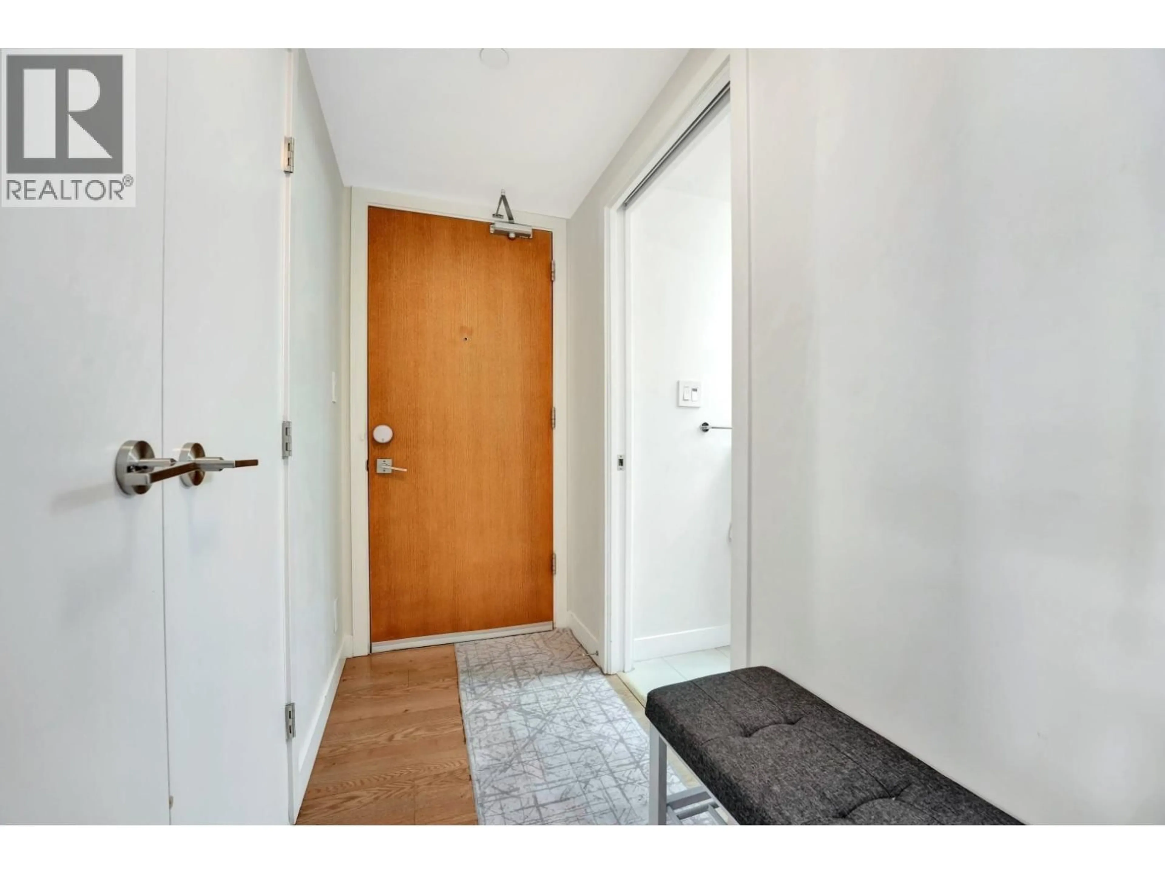 Indoor entryway for 1510 - 111 1ST AVENUE, Vancouver British Columbia V6A0E9