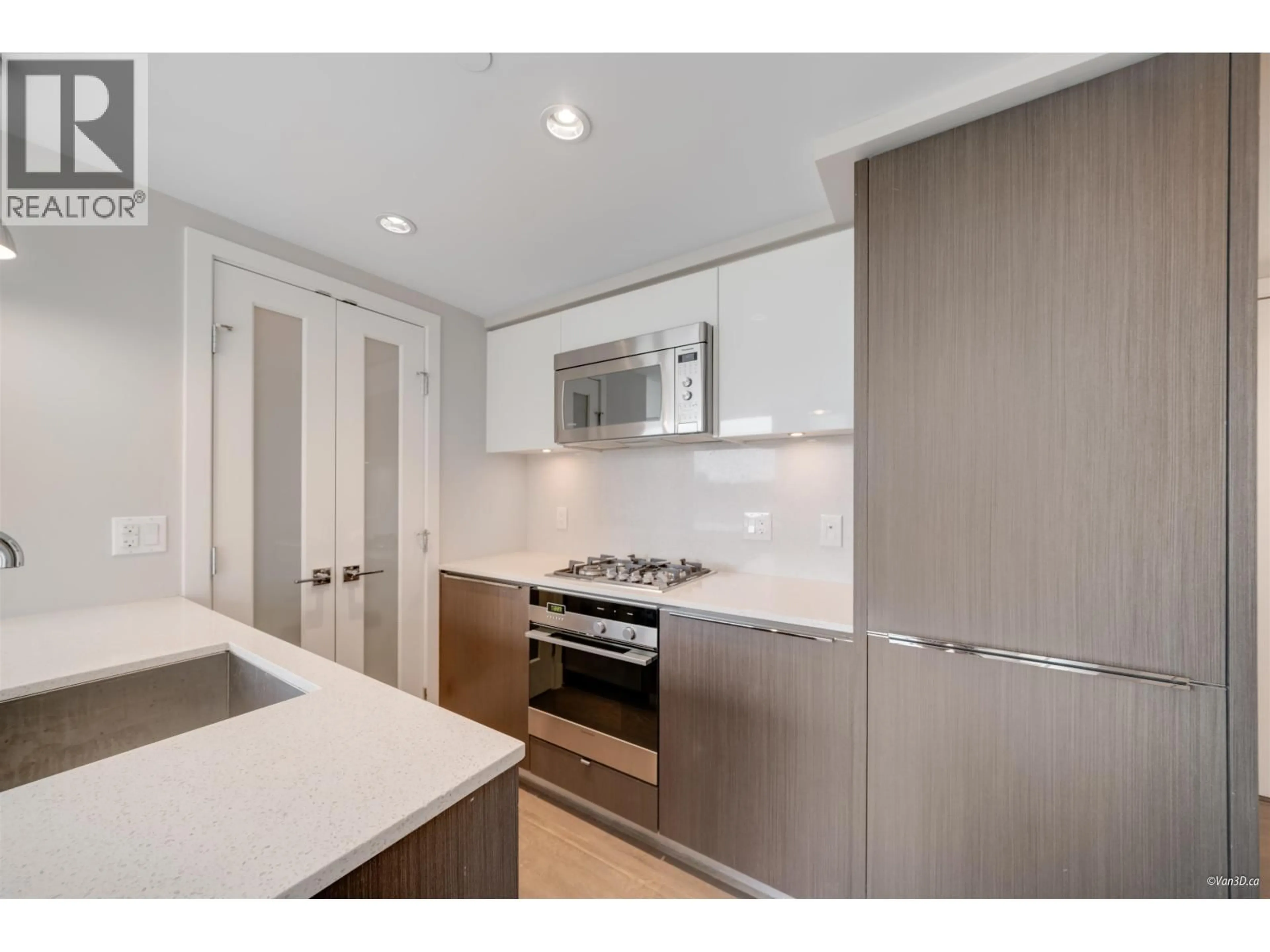 Standard kitchen, unknown for 801 - 538 7TH AVENUE, Vancouver British Columbia V5Z1B3