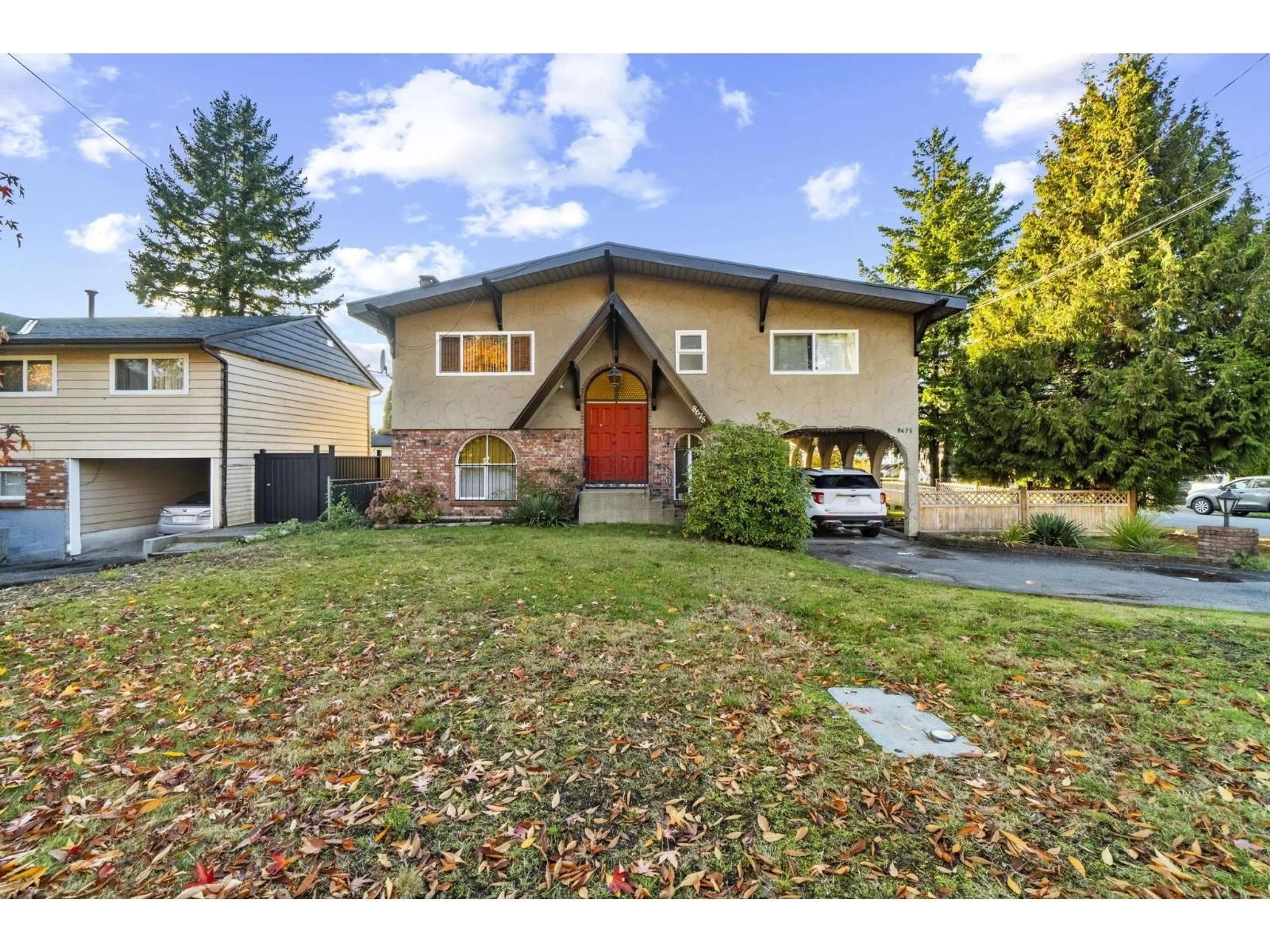 Home with vinyl exterior material, street for 8675 116, Delta British Columbia V4C5W1