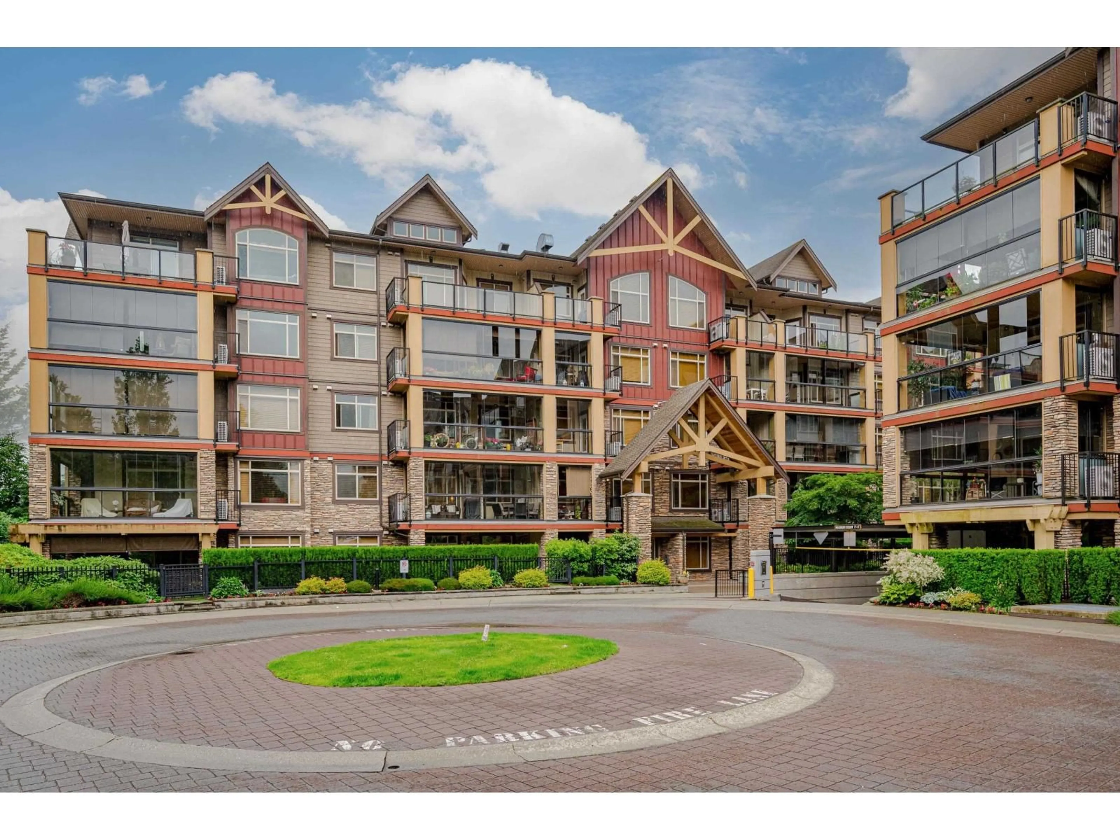 Indoor foyer for 592 - 8288 207A, Langley British Columbia V2Y0L2